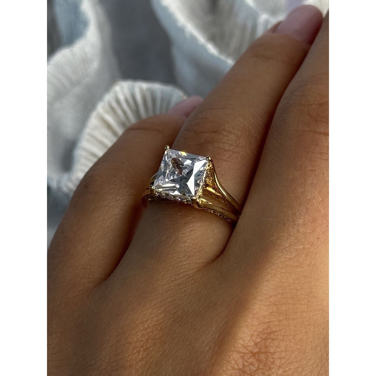 Jewelry 925 STERLING SILVER GOLD PLATED BGE CZ RING SIZE 7 Size ONE SIZE - 8 Thumbnail