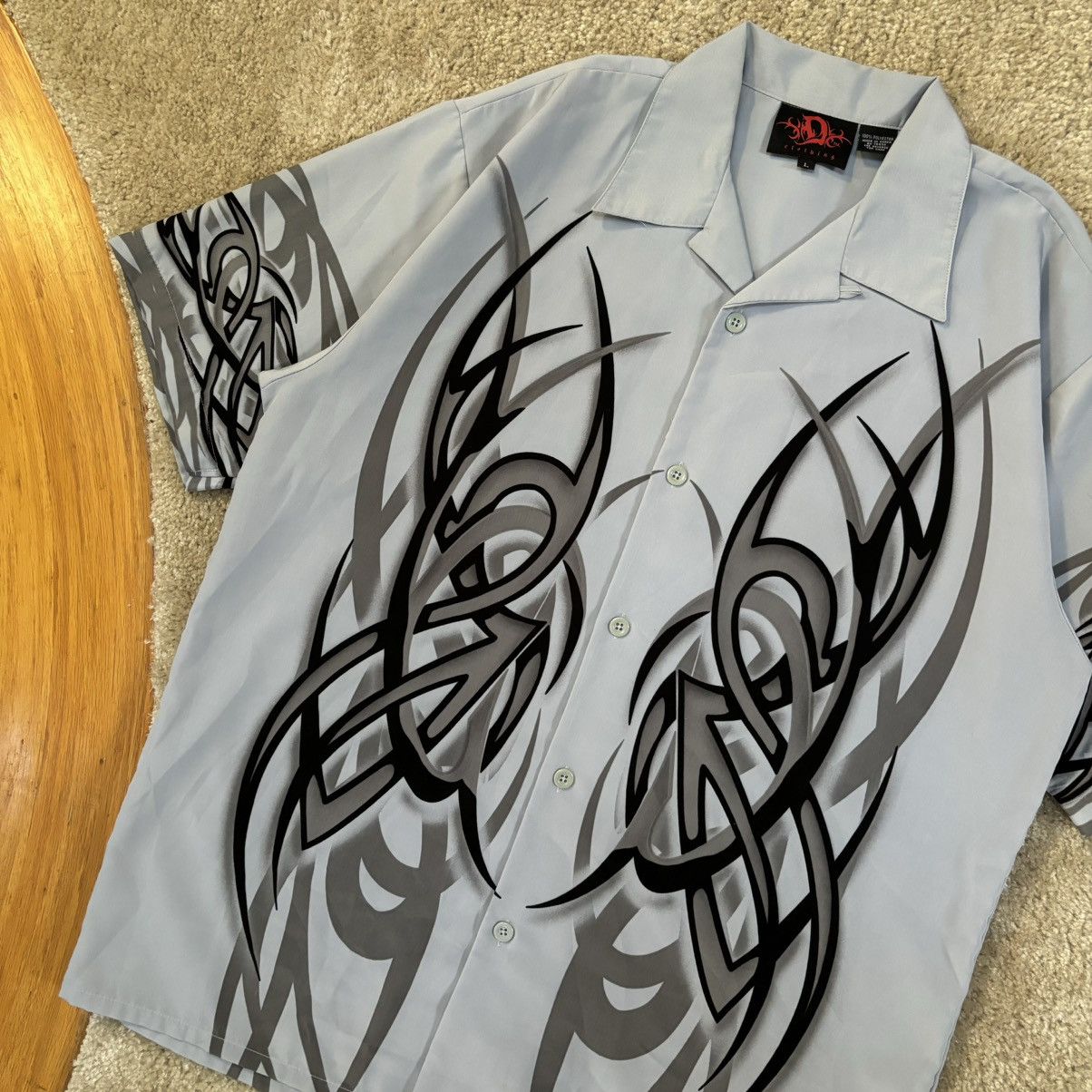 Vintage Y2K Tribal Print Short Sleeve Button Up Shirt Large Size US L / EU 52-54 / 3 - 4 Thumbnail