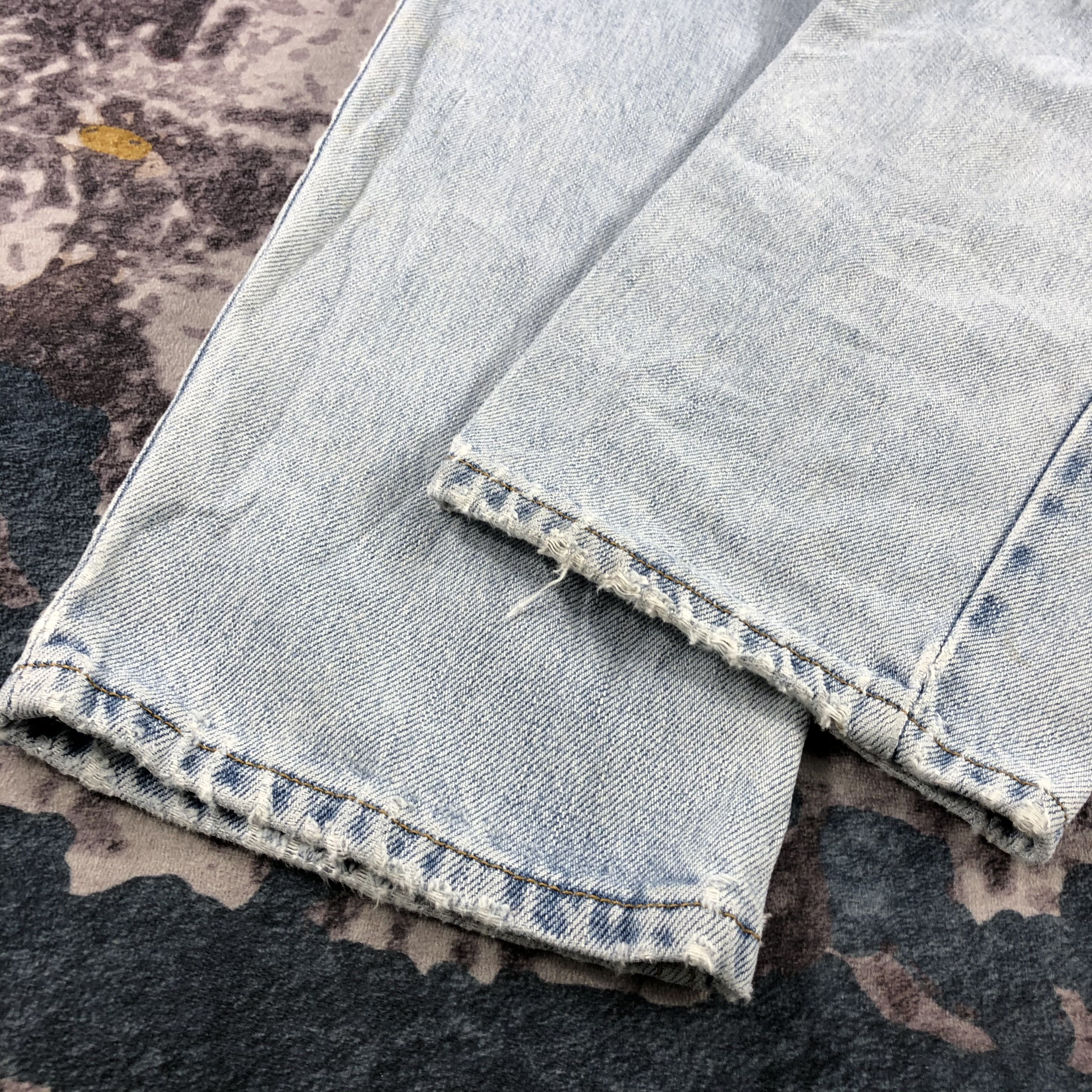 Levi's × Vintage Vintage Light Wash Levis 550 Jeans-JM3151 Size US 30 / EU 46 - 4 Thumbnail