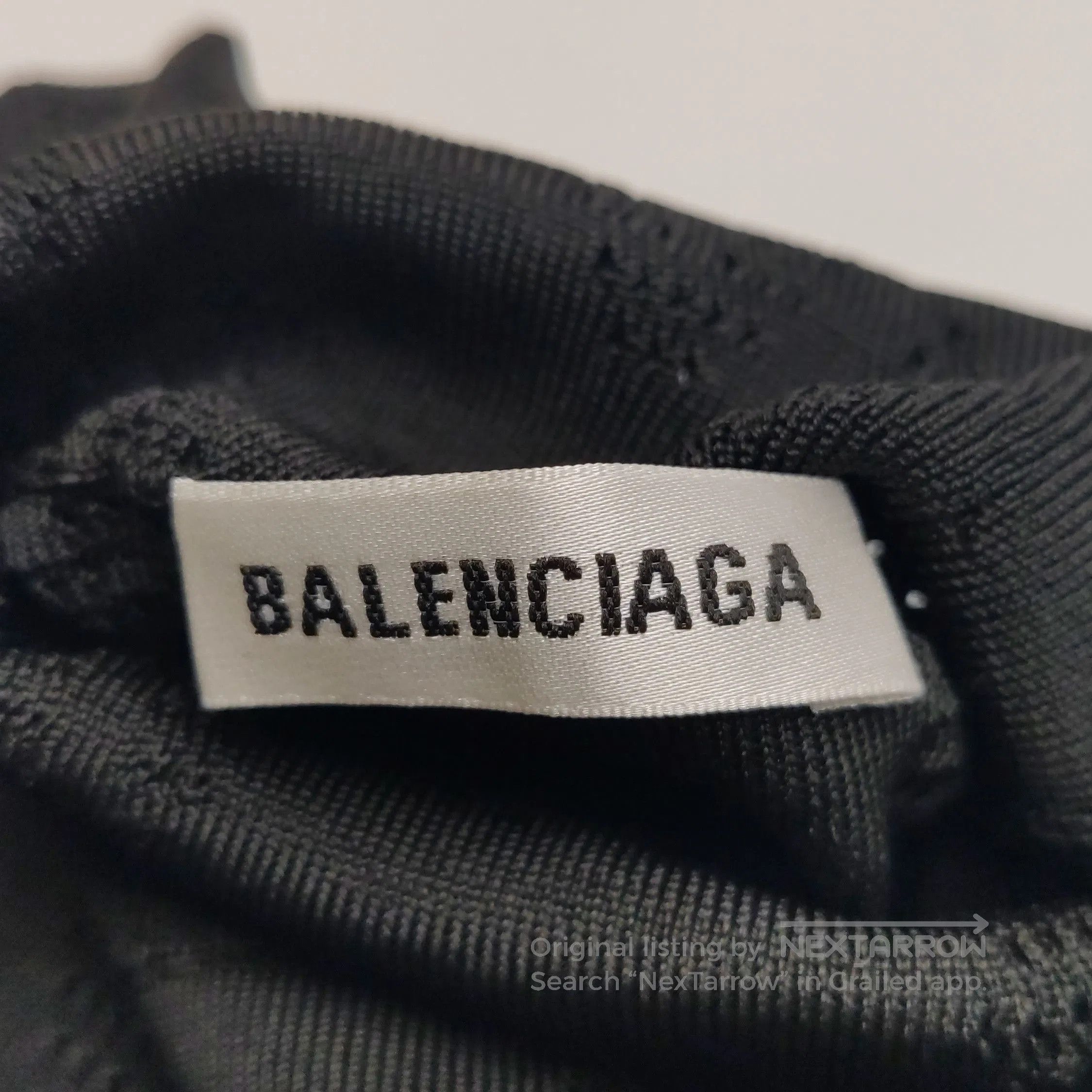 Balenciaga Balenciaga M Size Solid Letter Logo Knit Sweater. Size M / US 6-8 / IT 42-44 - 5 Thumbnail