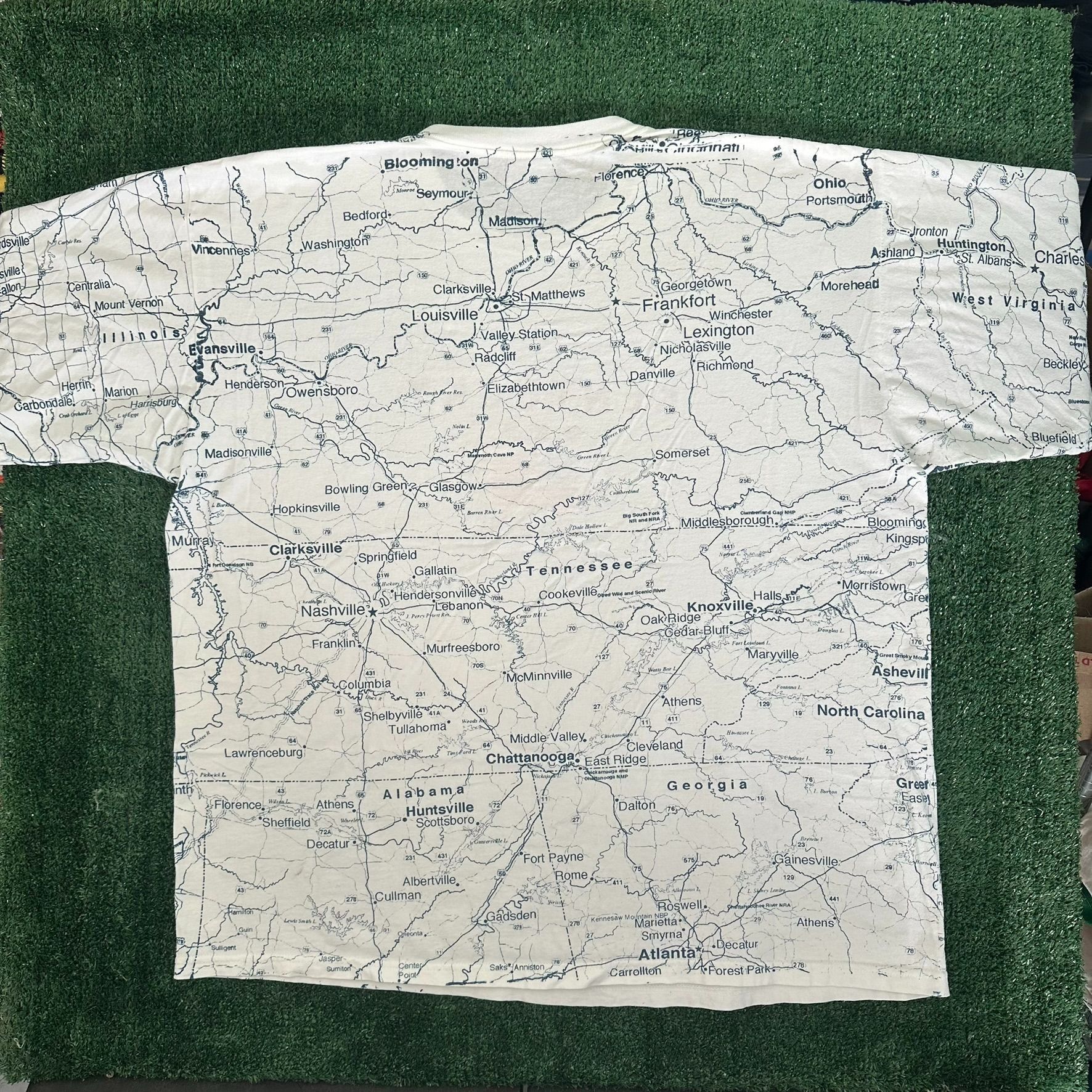 TEE JAYS Vintage 90s Kentucky Map T-Shirt All Over Print AOP Tee Size US XL / EU 56 / 4 - 7 Thumbnail
