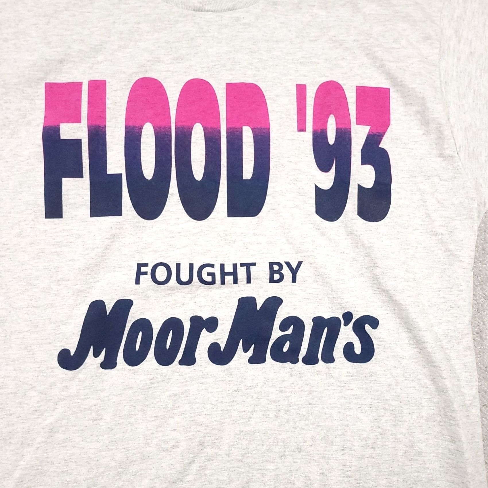 Fruit Of The Loom VINTAGE 1993 Flood Shirt Adult Large Short Sleeve Single Stitch Mens MoorMan's USA Nike Shirt Size US L / EU 52-54 / 3 - 4 Thumbnail