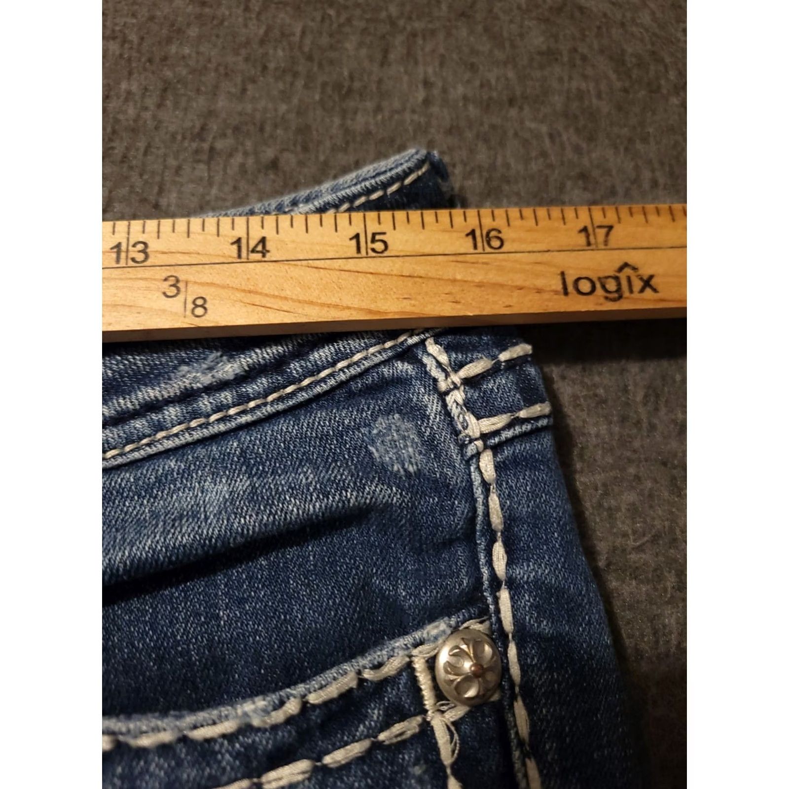 Miss Me Miss Me Cropped Jeans Women's 29 Low Rise Blue Stretch Denim Button Embroidered Rhinestone Pockets Distressed Regular Inseam 20" Jeans Womens Size 29" - 5 Thumbnail