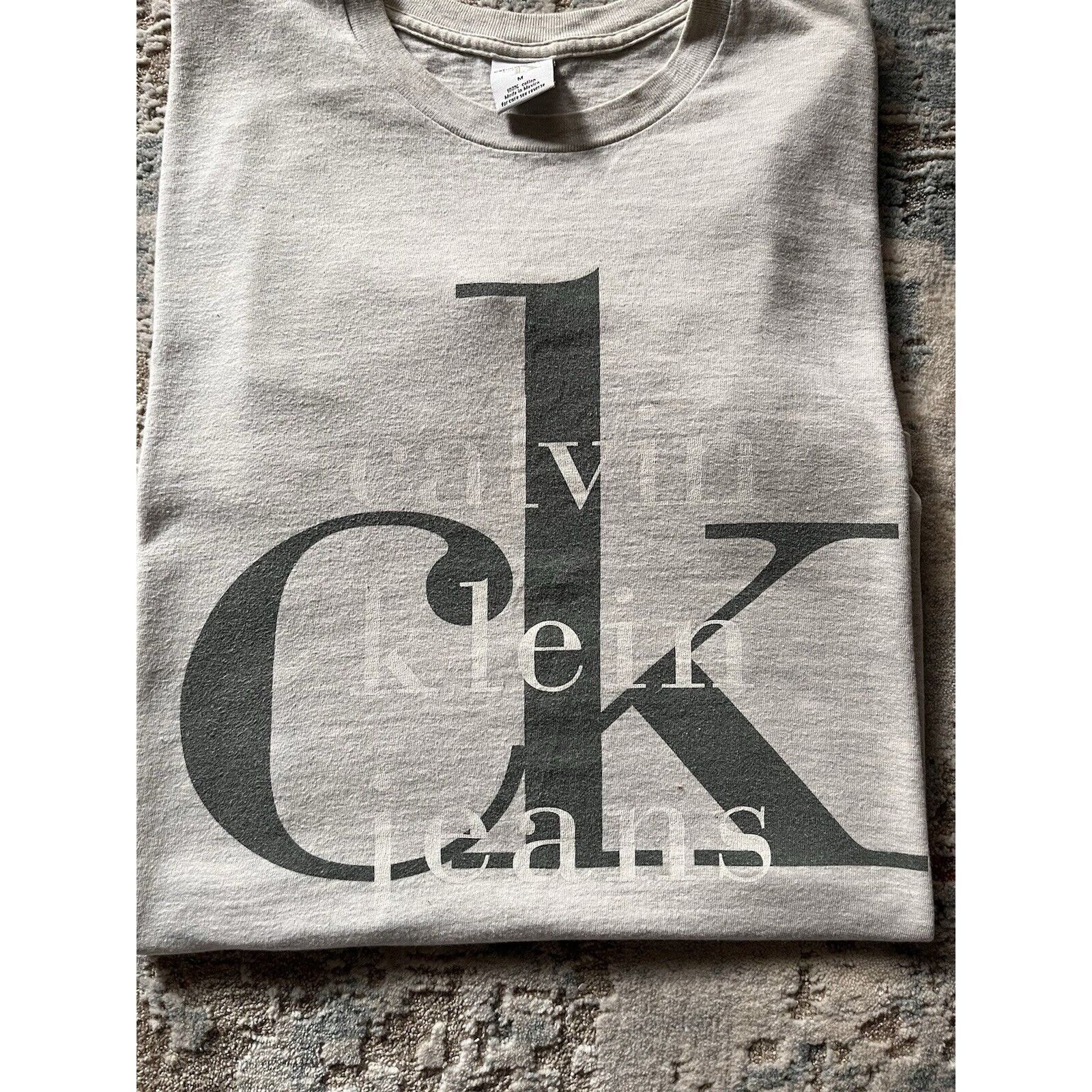 Calvin Klein VINTAGE CALVIN KLEIN LOGO GREY SINGLES STITCH T SHIRT SIZE M Size US M / EU 48-50 / 2 - 2 Thumbnail
