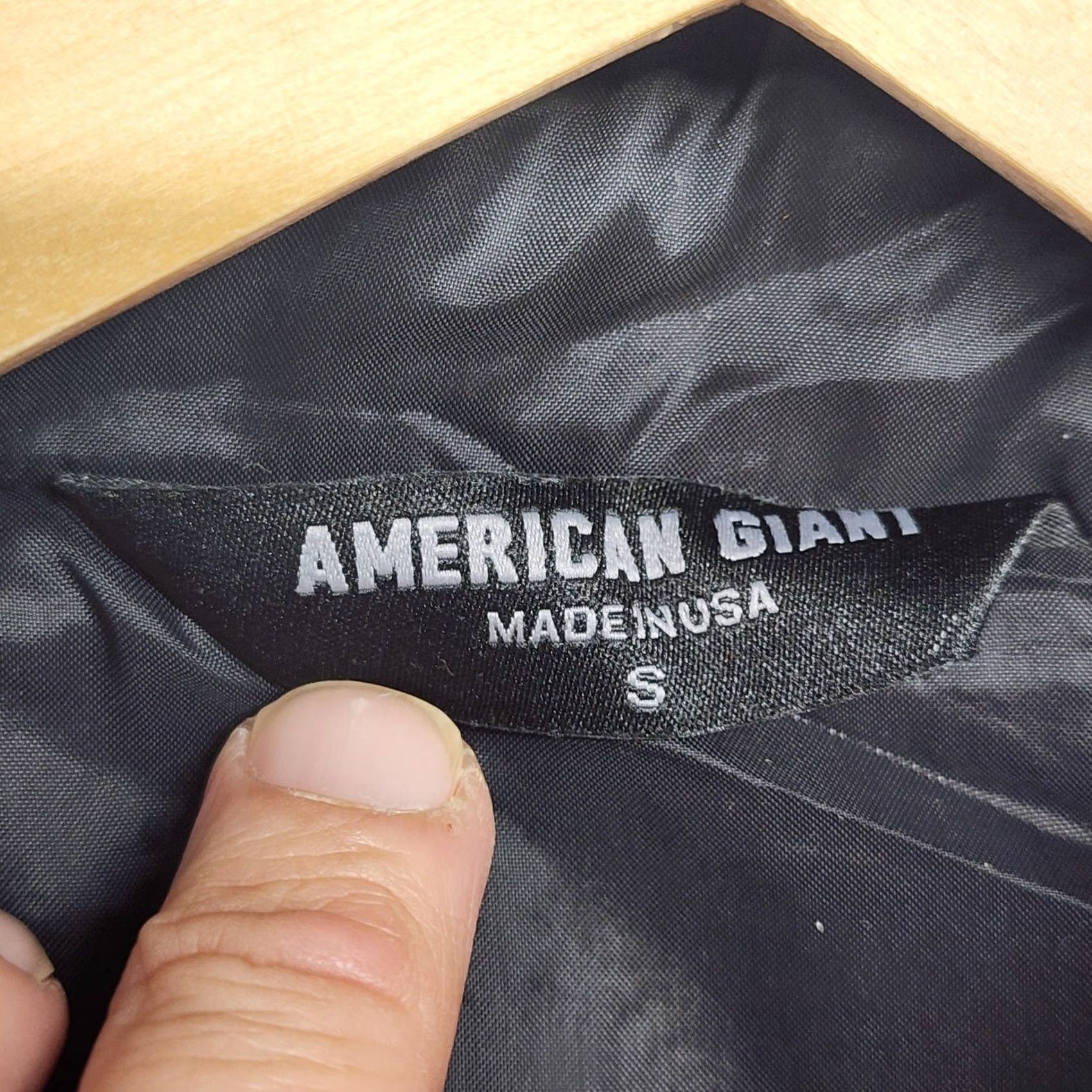 Vintage American Giant Womens Small Black Quilted Puffer Vest Full Zip Made USA Vest Zip Sleeveless Womens S Black Quilted Puffer Vest Size S / US 4 / IT 40 - 4 Thumbnail