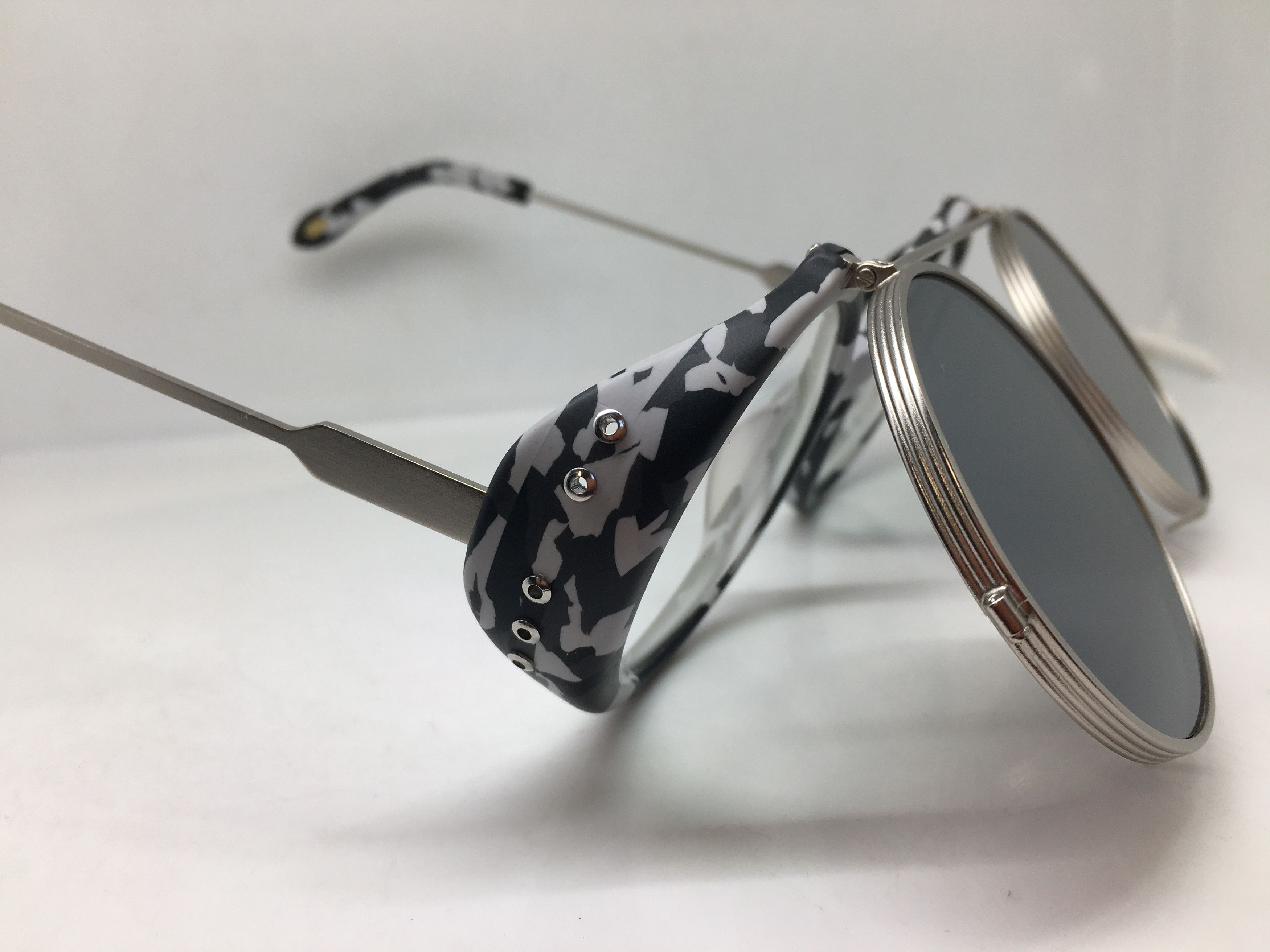 Vintage Vintage Anderne Round Sunglasses Frame Flip Sun lens Size ONE SIZE - 1 Thumbnail