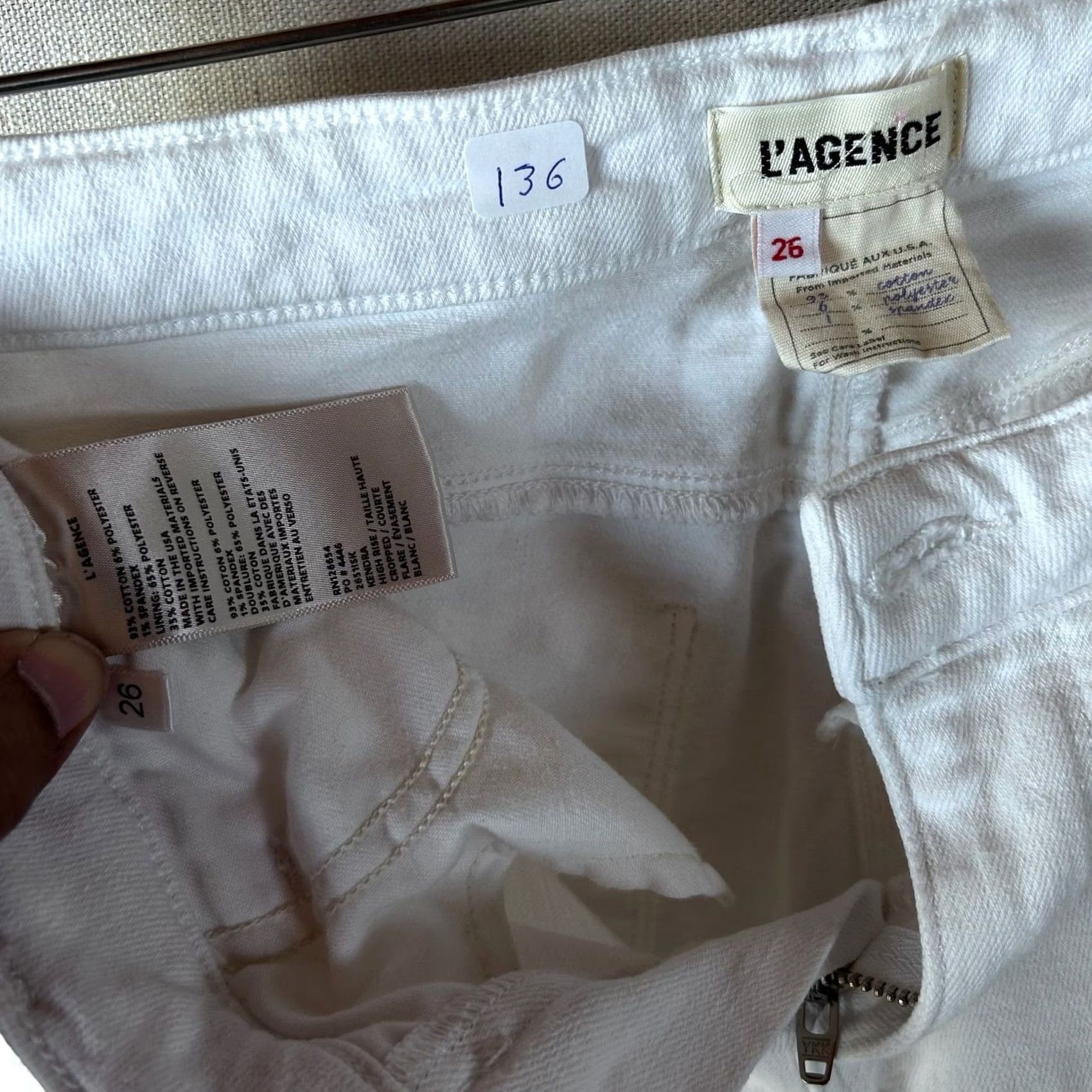 L'AGENCE VINTAGE? No. L'AGENCE Kendra High Rise Cropped Flare Jeans White Raw Hem 26 2651ISK Size 26" / US 2 / IT 38 - 2 Thumbnail