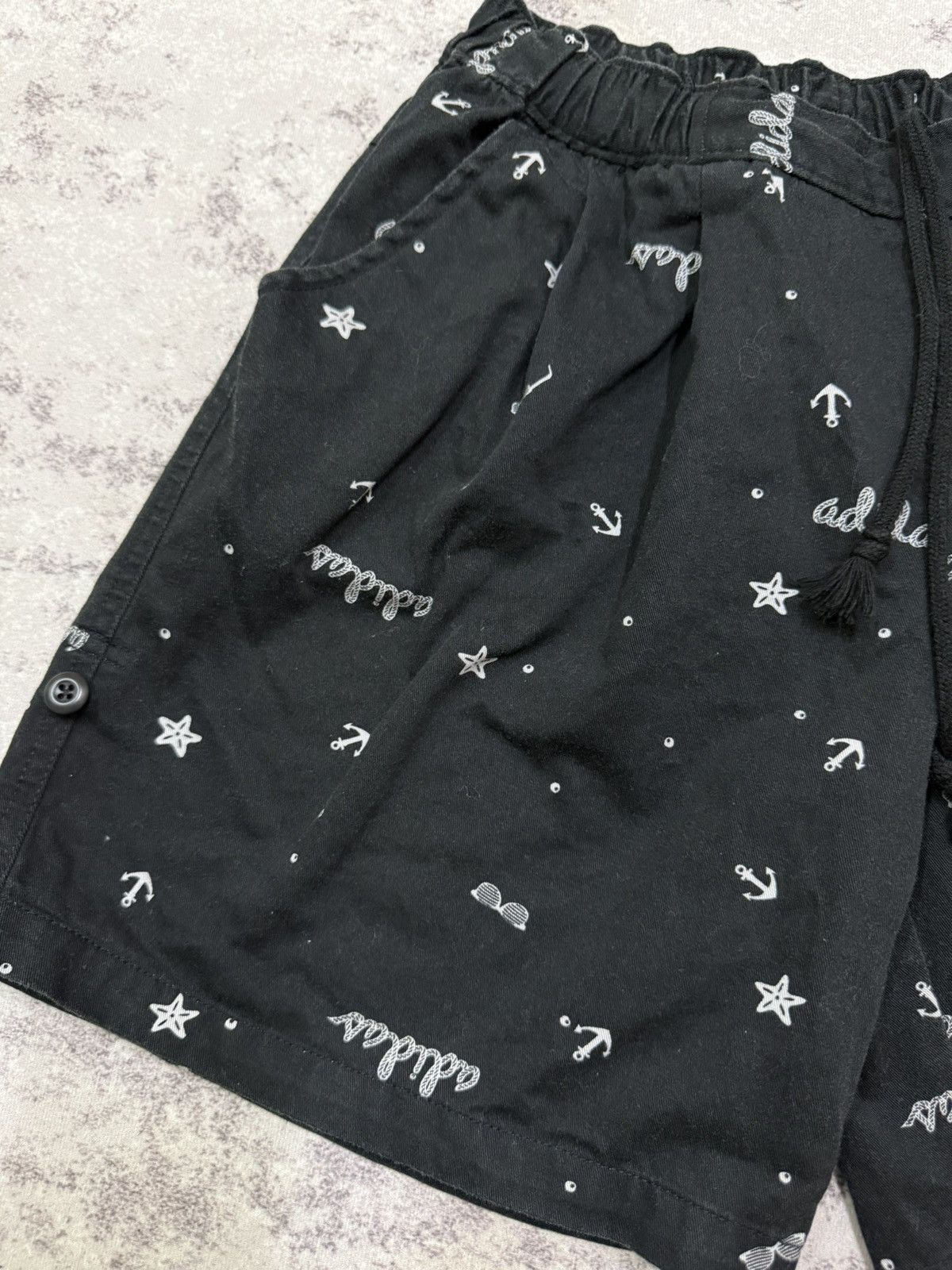 Adidas Adidas Neo Label Fullprint Short Pants Size 24" / US 00 / IT 34 - 4 Thumbnail