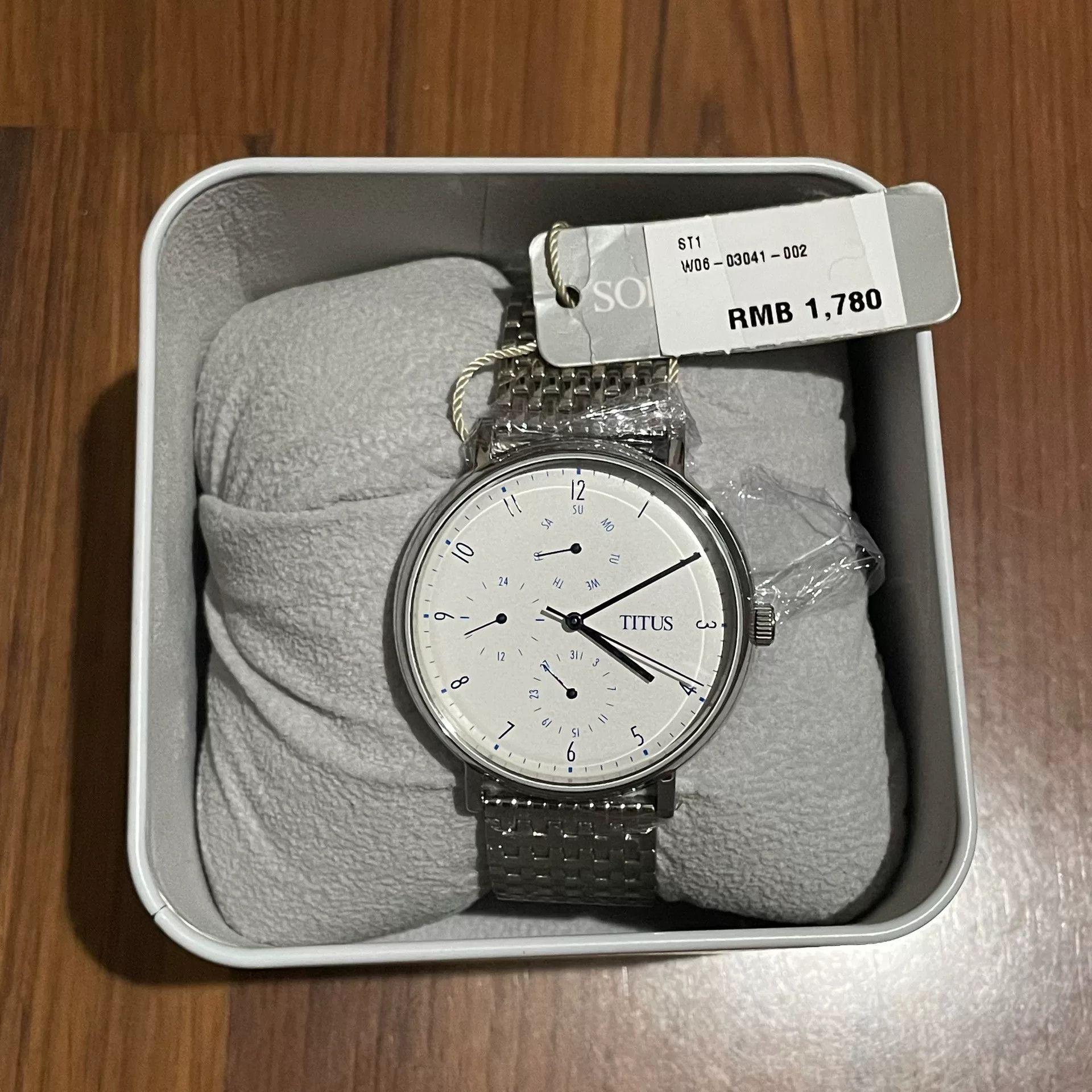 Other Titus Quartz Steel Band Watch Size ONE SIZE - 1 Thumbnail