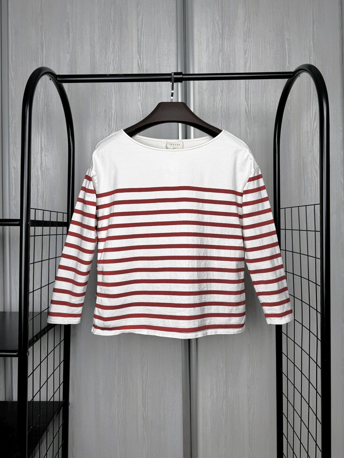 Sezane Sezane white/red striped long sleeve top with side buttons Size S / US 4 / IT 40 - 1 Thumbnail