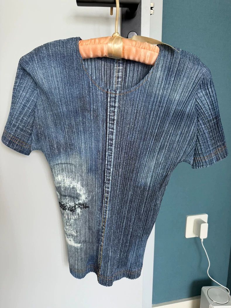 Issey Miyake Issey Miyake Blue denim short-sleeved shirt Size XL / US 12-14 / IT 48-50 - 1 Thumbnail