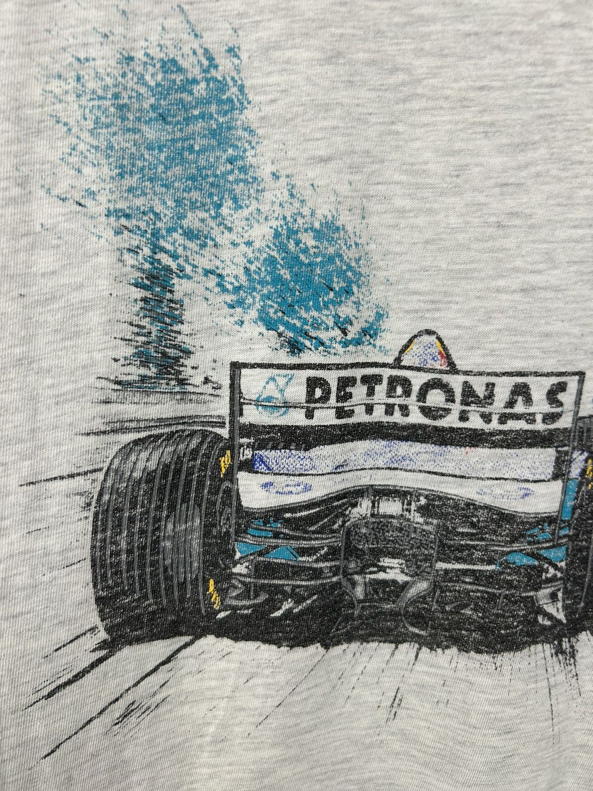 Red Bull Vintage 90s Red Bull Sauber Petronas T shirt Racing Size US L / EU 52-54 / 3 - 18 Thumbnail