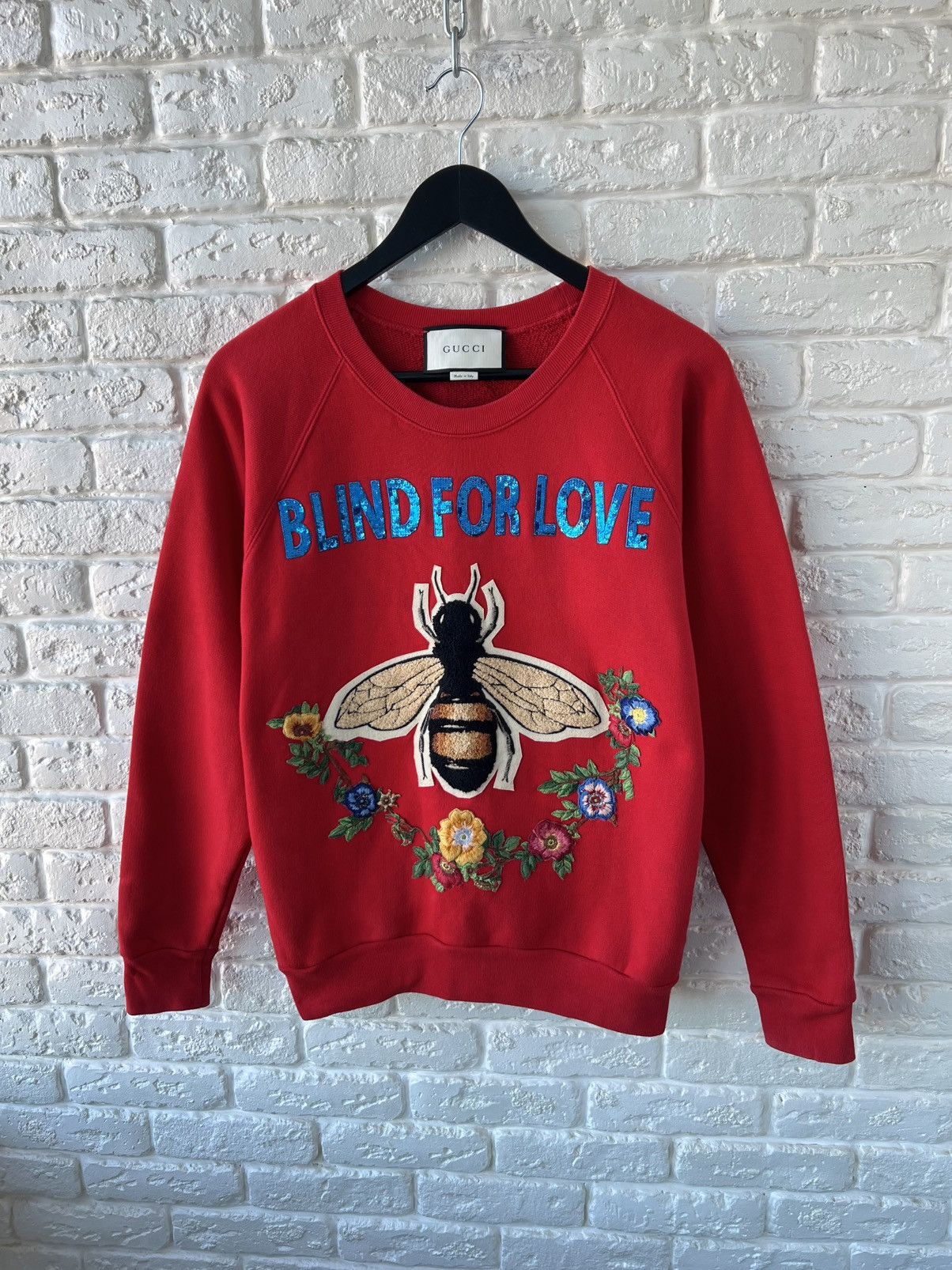 Gucci Gucci Red Blind For Love Bee Logo Sweatshirt Size XXS / US 00 / IT 34 - 1 Thumbnail