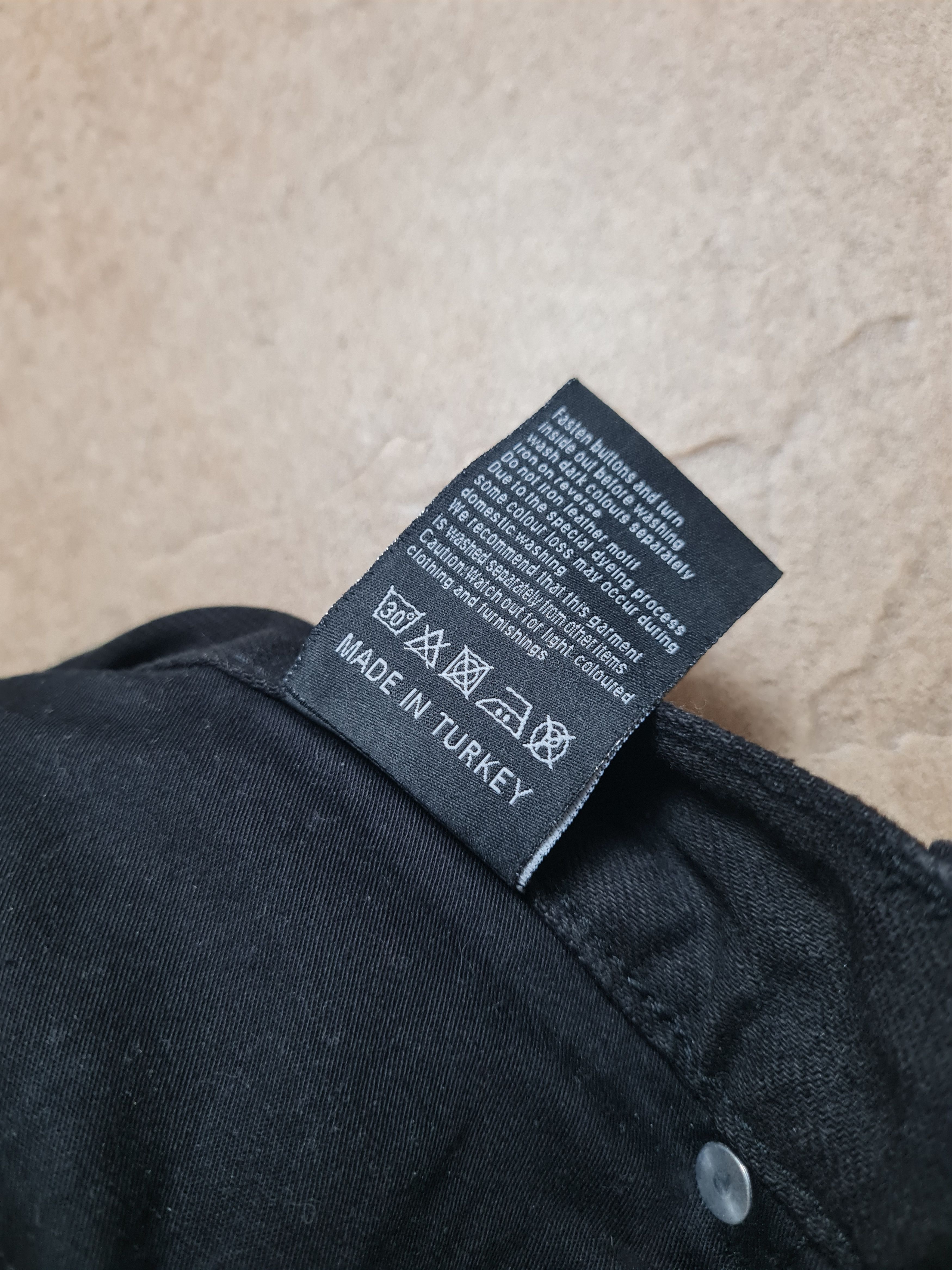Weekend Offender Jeans Mens Black Denim Weekend Offender Tapered Fit Jeans 32 Size US 32 / EU 48 - 10 Thumbnail