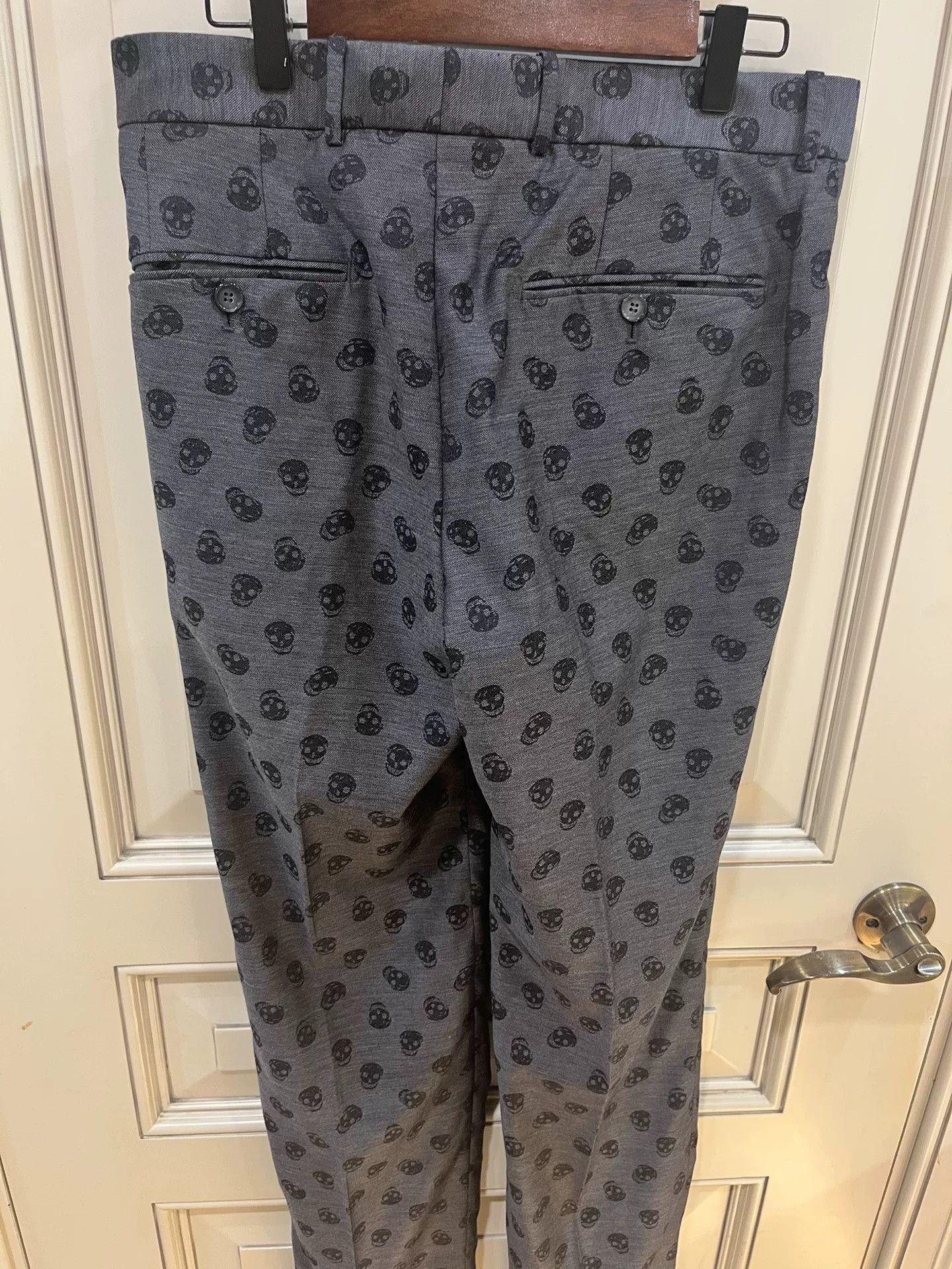 Alexander McQueen Alexander McQueen Gray Skull Wool Trousers Size US 30 / EU 46 - 1 Thumbnail