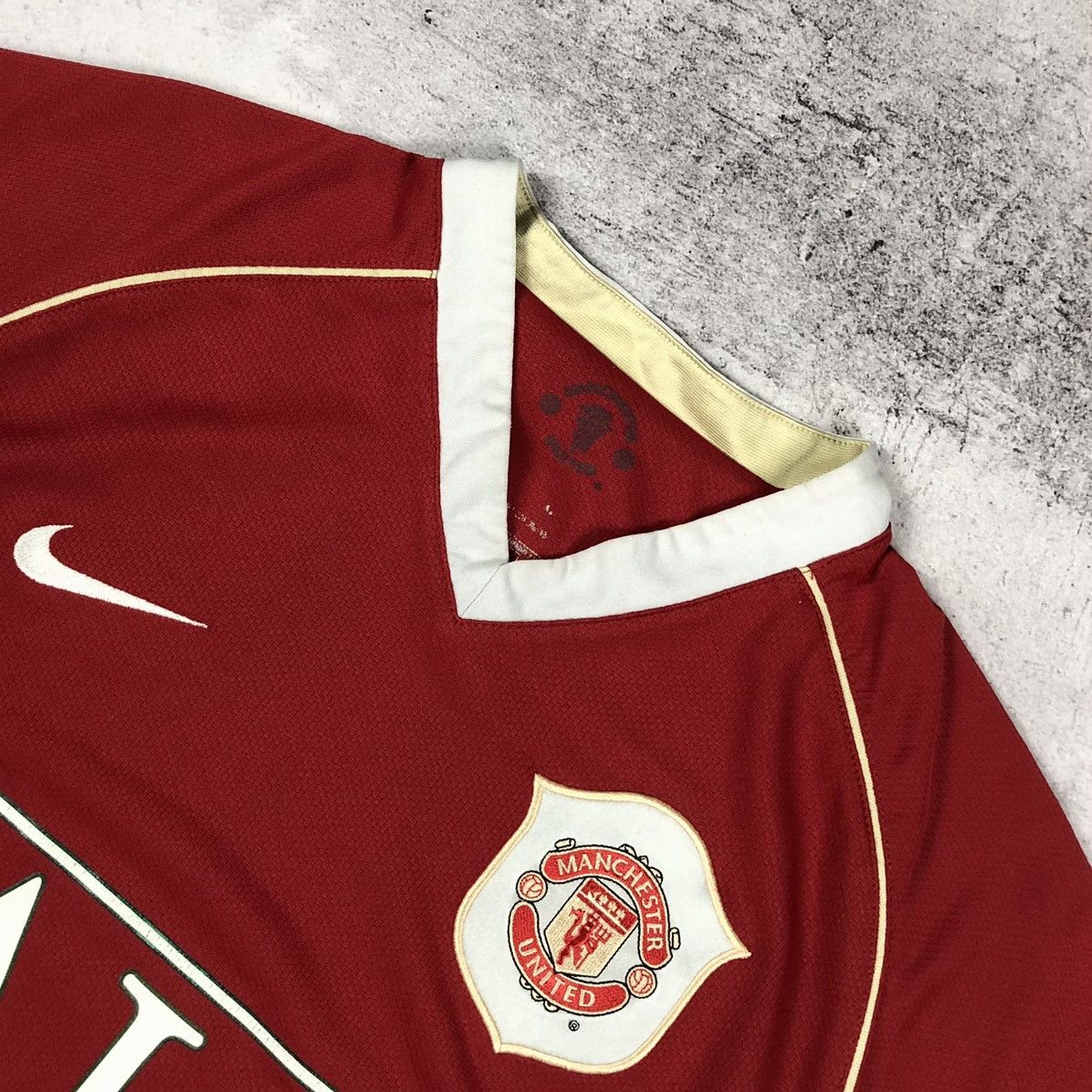 Nike Manchester United 2006-2007 Nike Home Soccer Jersey Size US S / EU 44-46 / 1 - 6 Thumbnail