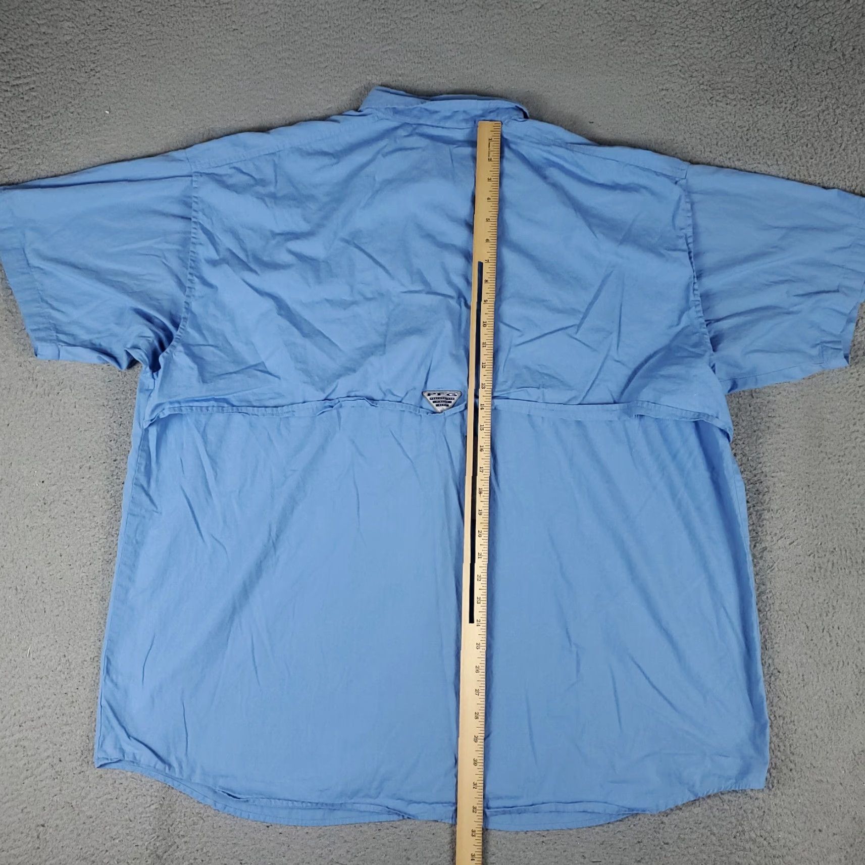 Vintage Columbia Shirt Mens 2XL Blue PFG Button Up Short Sleeve Collared Pocketed Regular Wearable Vented Novelty? Size US XXL / EU 58 / 5 - 6 Thumbnail