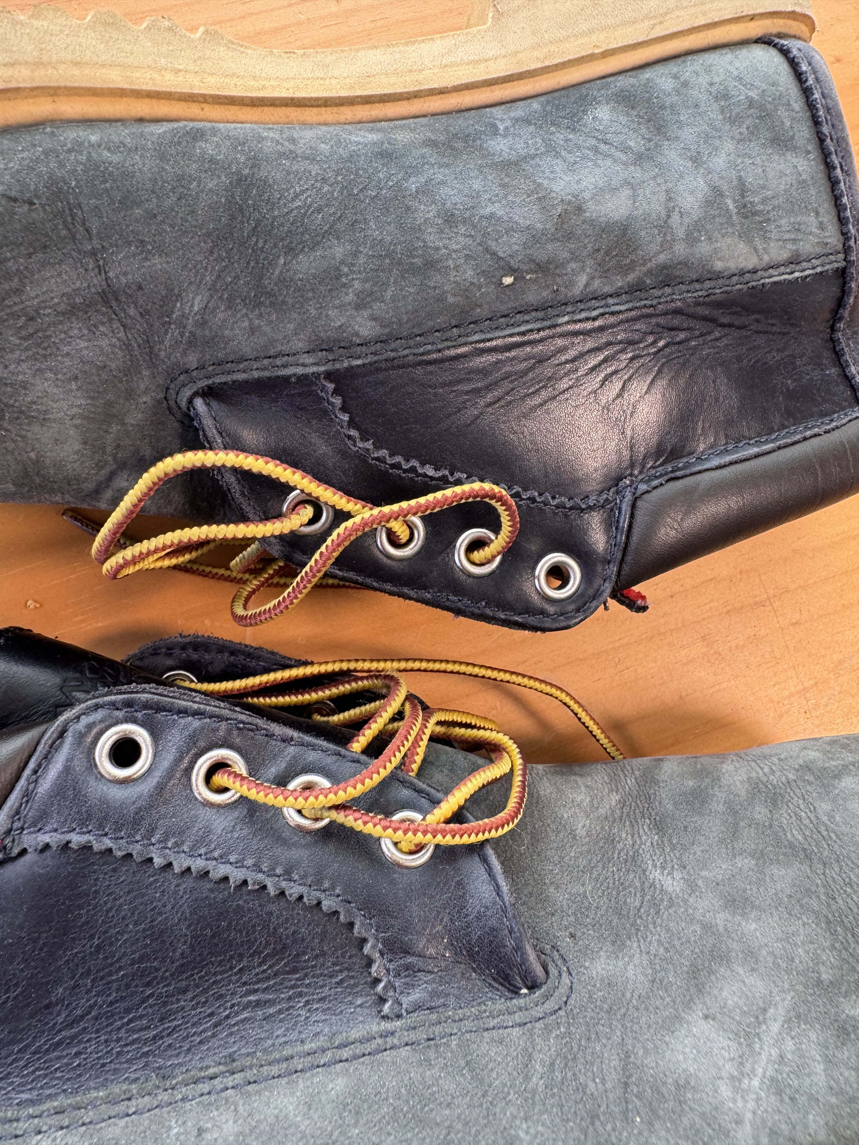Supreme × Timberland Supreme FW2012 Timberland chukka mid navy blue Size US 9 / EU 42 - 3 Thumbnail