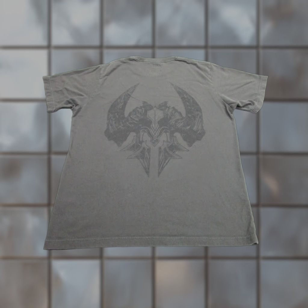 Uniqlo VINTAGE Uniqlo Shirt Mens L Gray Blizzard Horned Skull Game Graphic Tee UT 2019 Size US L / EU 52-54 / 3 - 1 Thumbnail