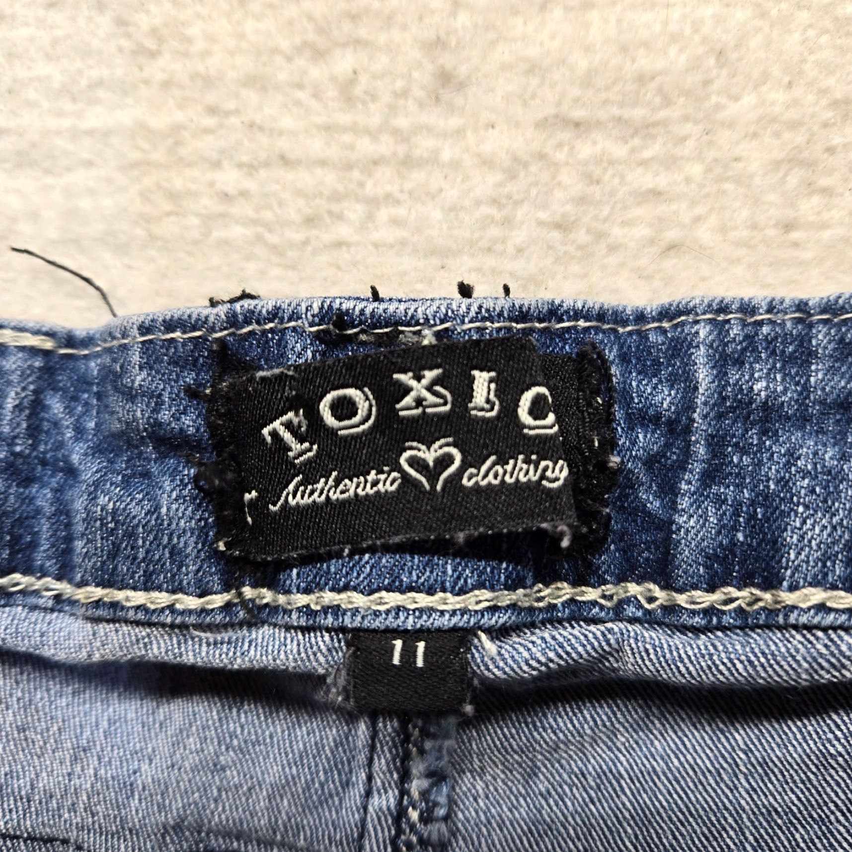 Denime Toxic Jeans Denim Shorts Cut-Off Adult Women's Size 11 Blue 5-Pocket Design Denim Size 32" / US 10 / IT 46 - 2 Thumbnail