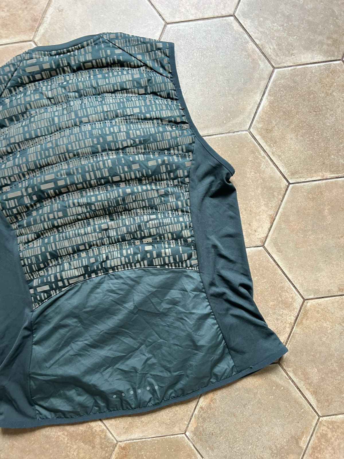 Nike Nike Vest Womens Small Aeroloft Running Puffer Size L / US 10 / IT 46 - 6 Thumbnail