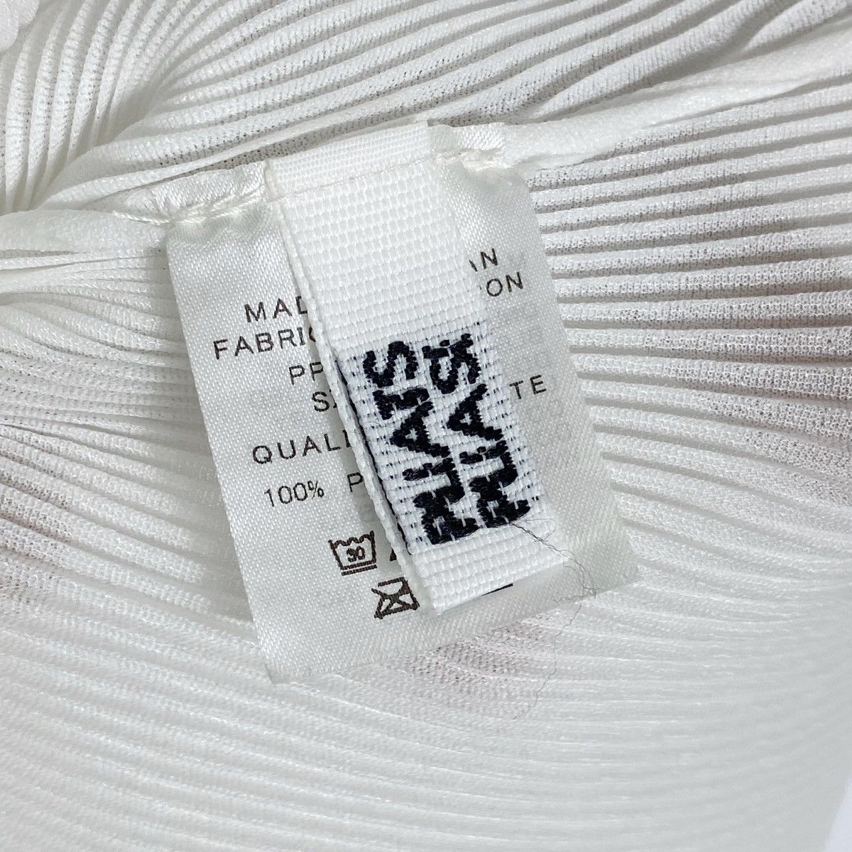 Issey Miyake × Pleats Please Issey Miyake Vintage Issey Miyake Pleats Please Shirt Size M / US 6-8 / IT 42-44 - 5 Thumbnail