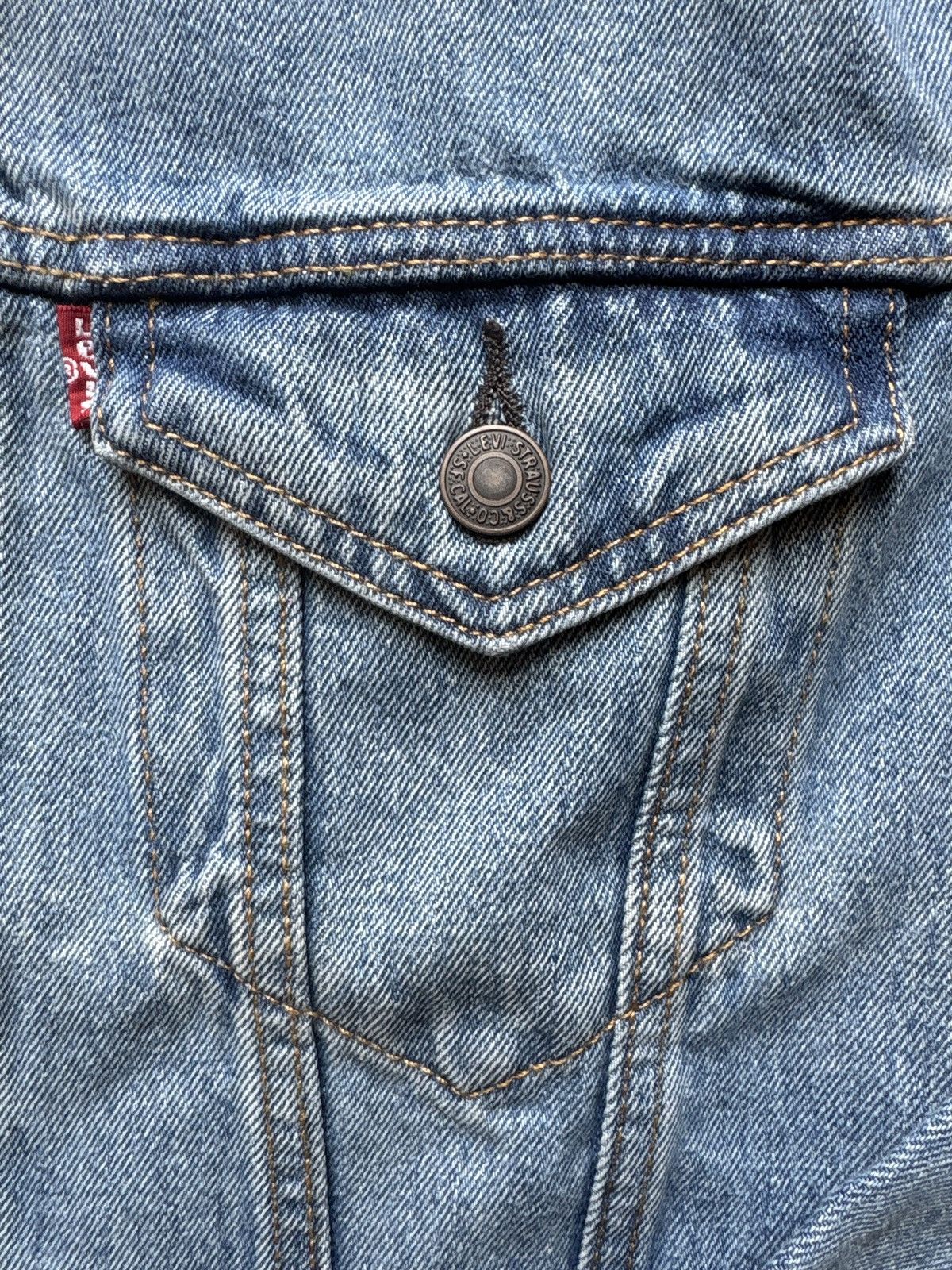 Levi's × Travis Scott Travis Scott Hood Toyota Eagle Levi’s Denim Jacket Size US M / EU 48-50 / 2 - 10 Thumbnail