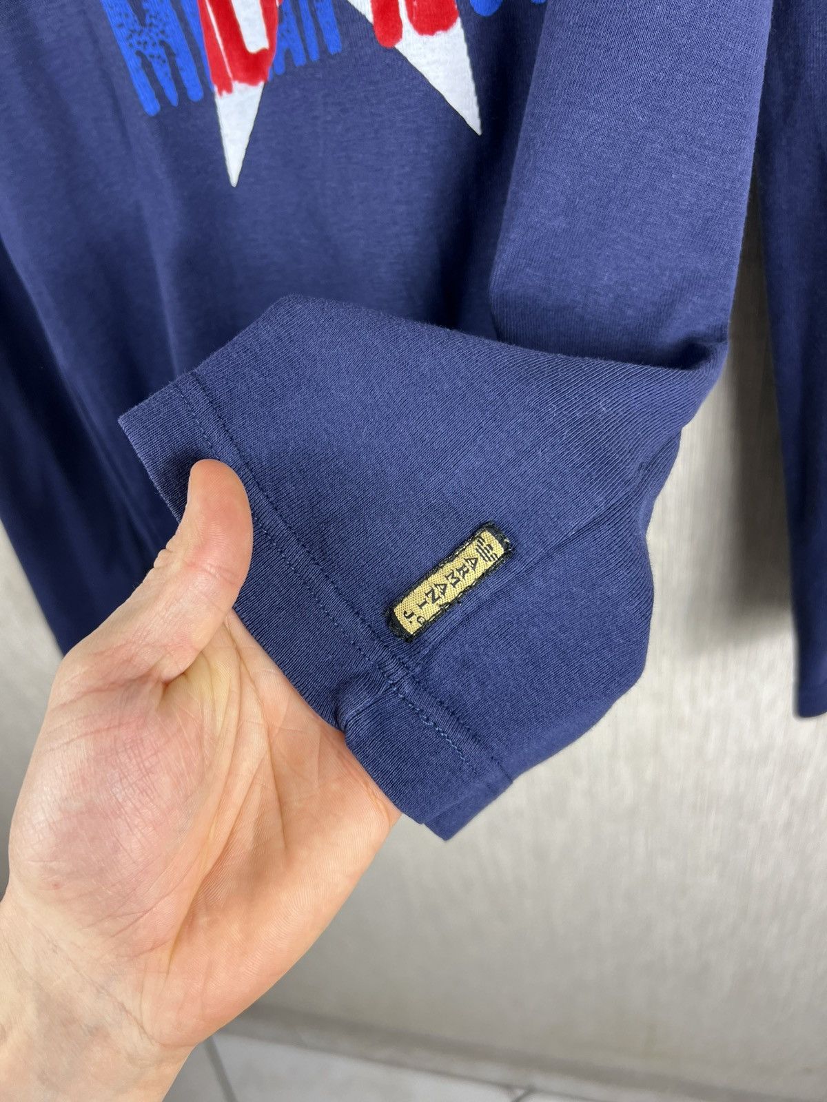 Giorgio Armani Vintage Giorgio Armani archival jeans navy star long sleeve Size US S / EU 44-46 / 1 - 13 Thumbnail