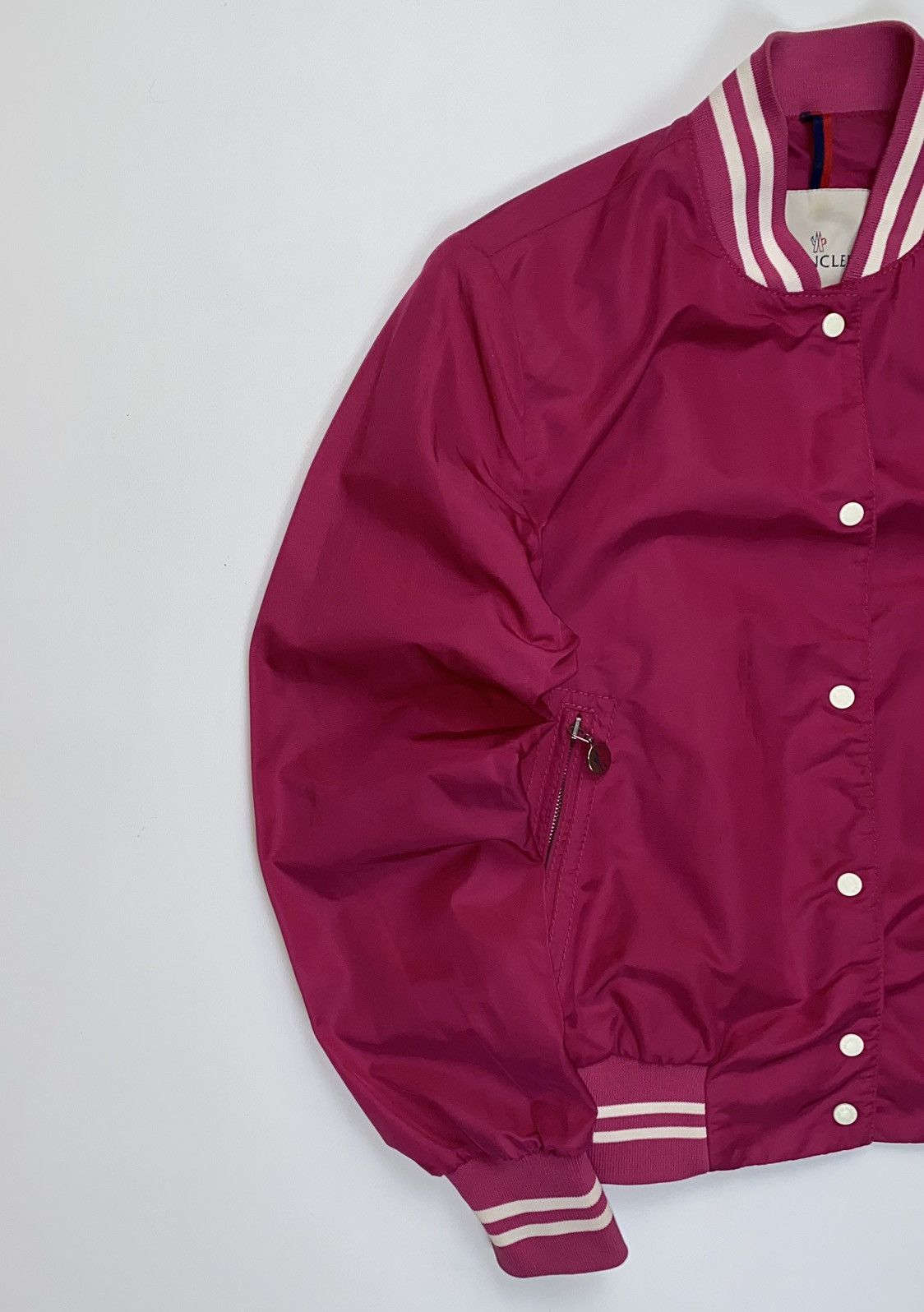 Moncler 🚨 Moncler vintage pink nylon button jacket bomber womans M 2 Size M / US 6-8 / IT 42-44 - 4 Thumbnail