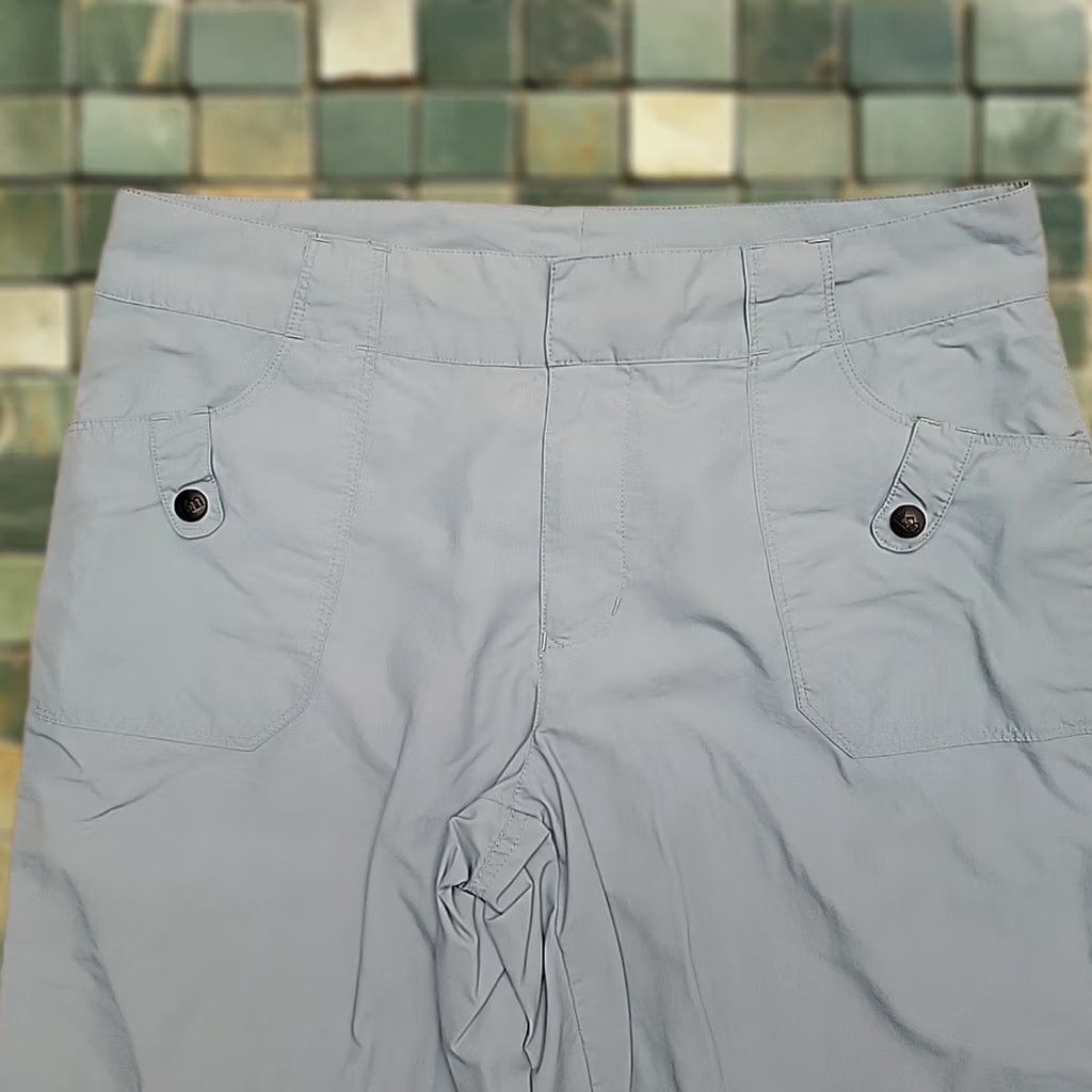 Vintage REI pants Womens 12 Blue Nylon Crop Capri Hike Outdoor UPF 50 Lightweight Travel Size 34" / US 12 / IT 48 - 1 Thumbnail
