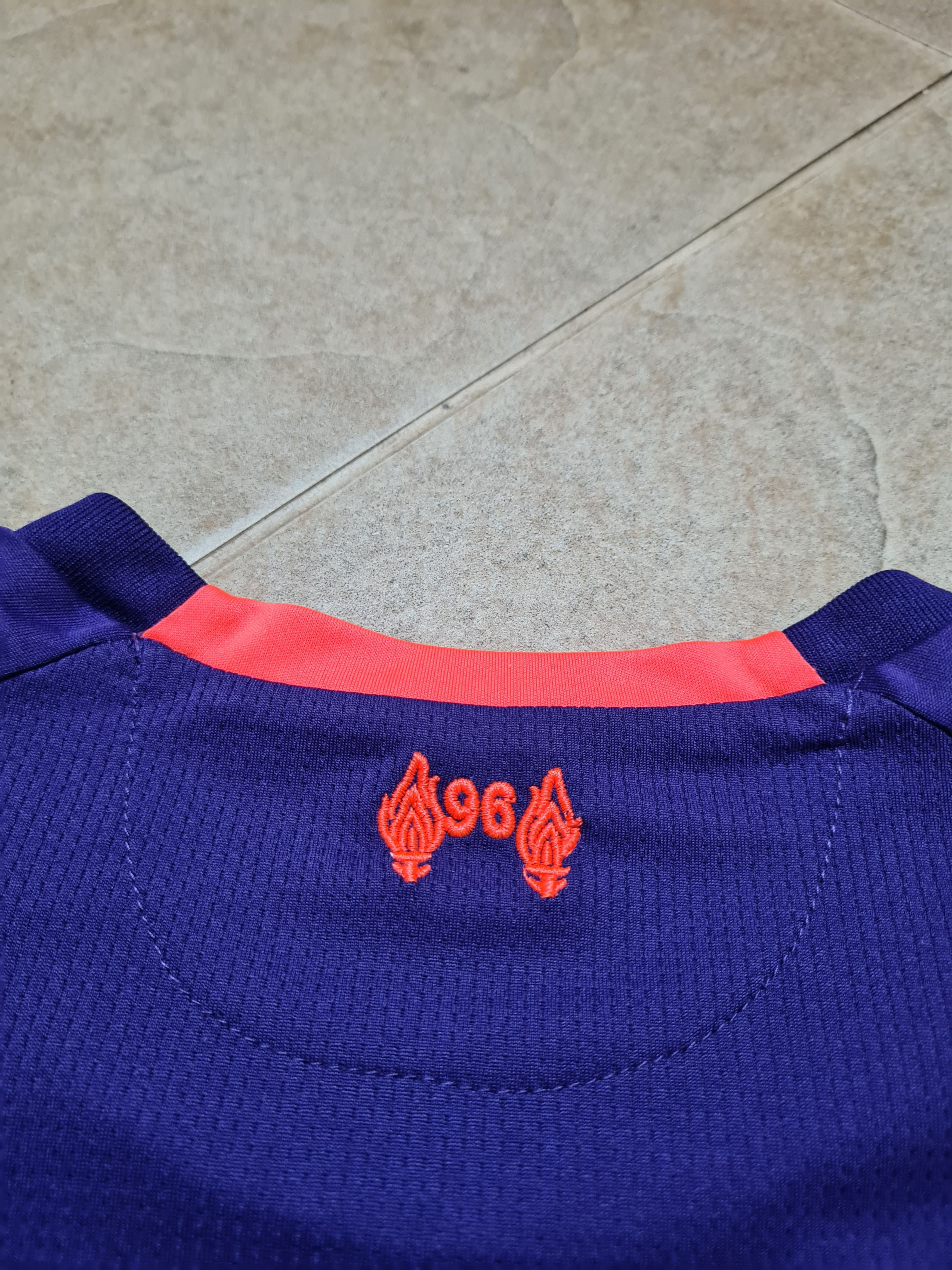 New Balance LIVERPOOL ENGLAND FOOTBALL 2018/2019 AWAY SHIRT SZ M Size US M / EU 48-50 / 2 - 16 Thumbnail
