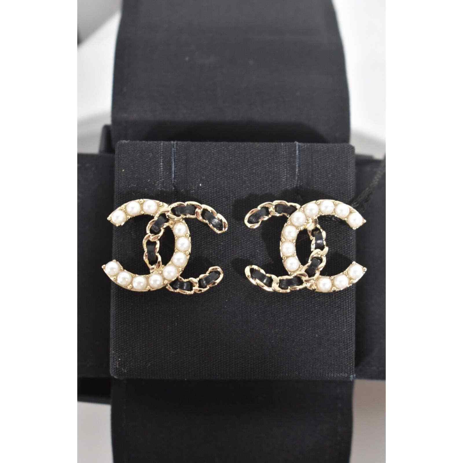 Chanel Chanel Pearl White Gold Black Drop Statement Stud Earrings Size ONE SIZE - 4 Thumbnail