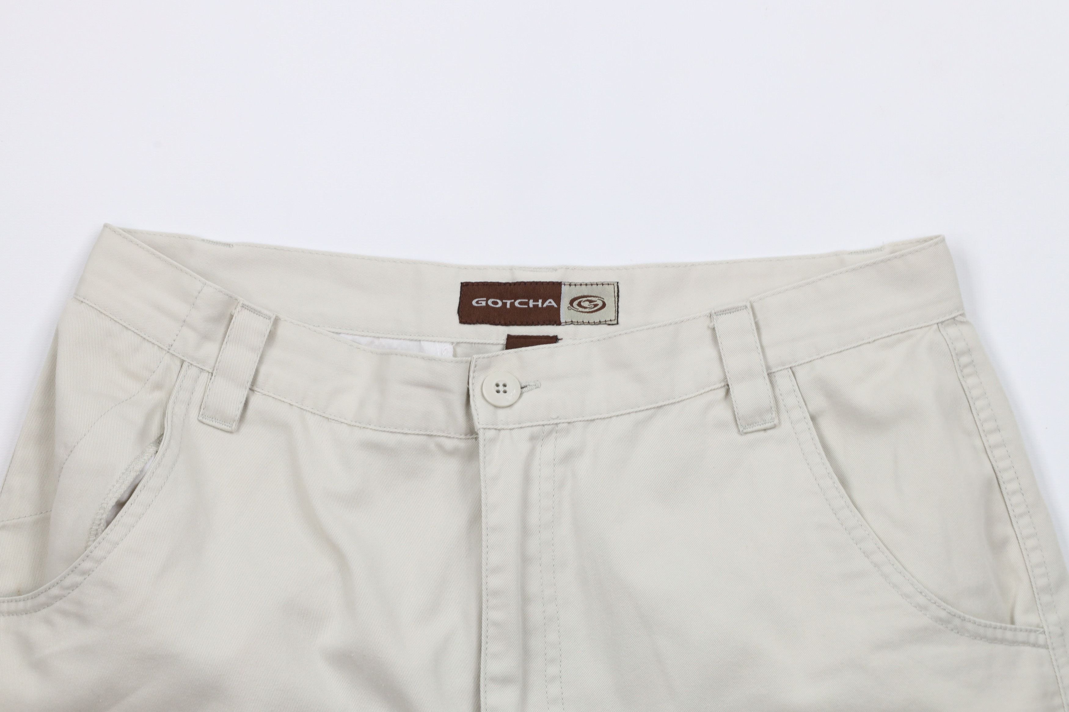 Gotcha × Vintage Vintage 90s Gotcha Surfing Baggy Fit Cargo Shorts Beige Size US 34 / EU 50 - 2 Thumbnail