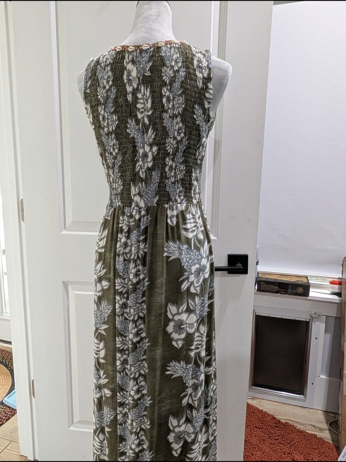 Other Sleeveless Olive Floral Smocked Maxi Dress Size M / US 6-8 / IT 42-44 - 6 Thumbnail