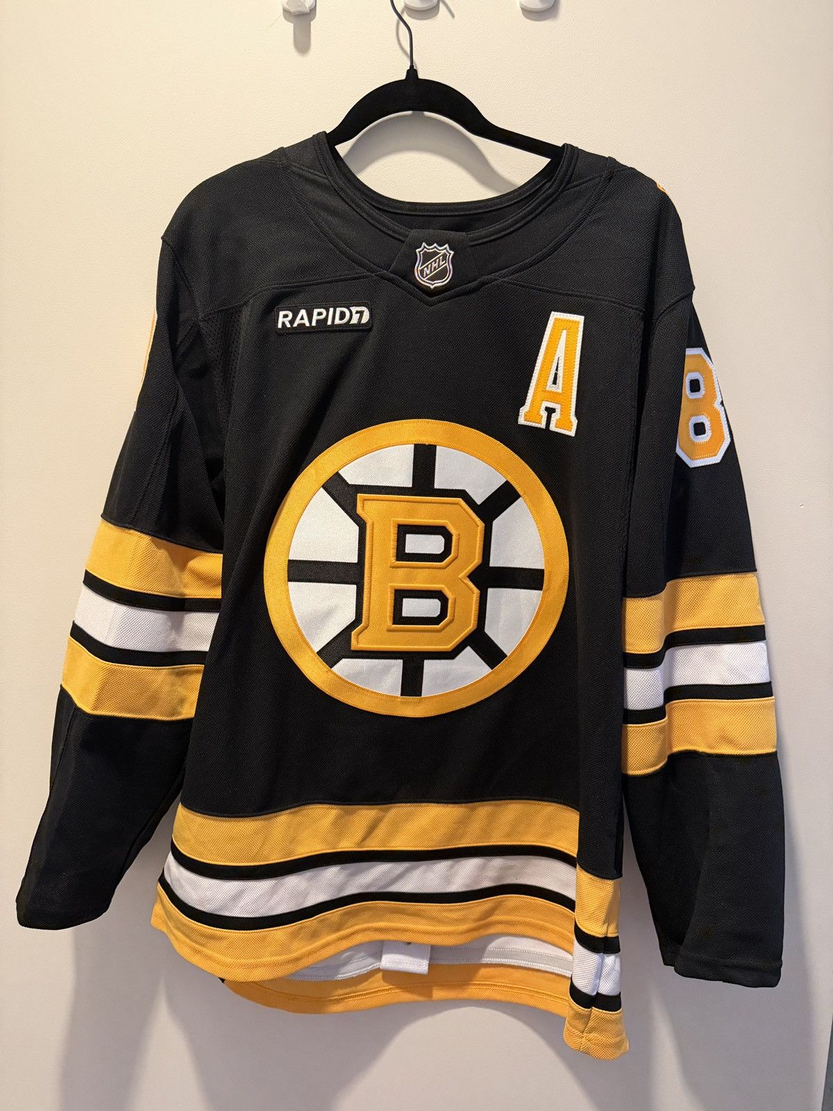 NHL Men’s Bruins Authentic Jersery - PASTRANAK Size US L / EU 52-54 / 3 - 1 Thumbnail