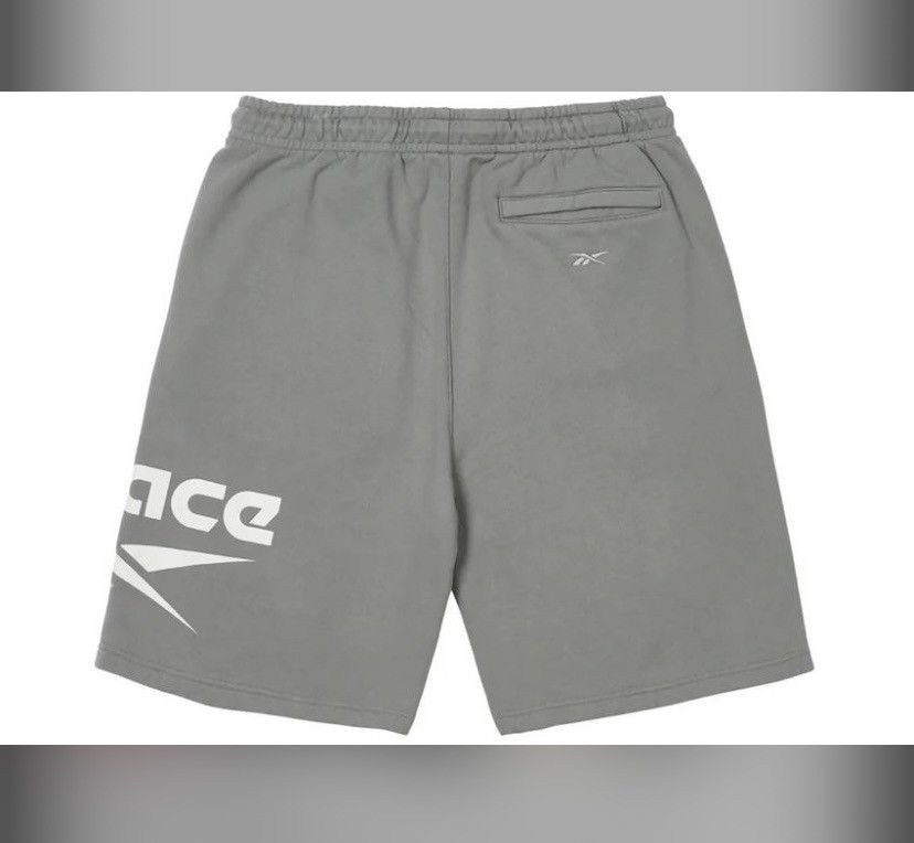 Palace × Reebok Palace X Reebox Short Size US 33 - 2 Thumbnail