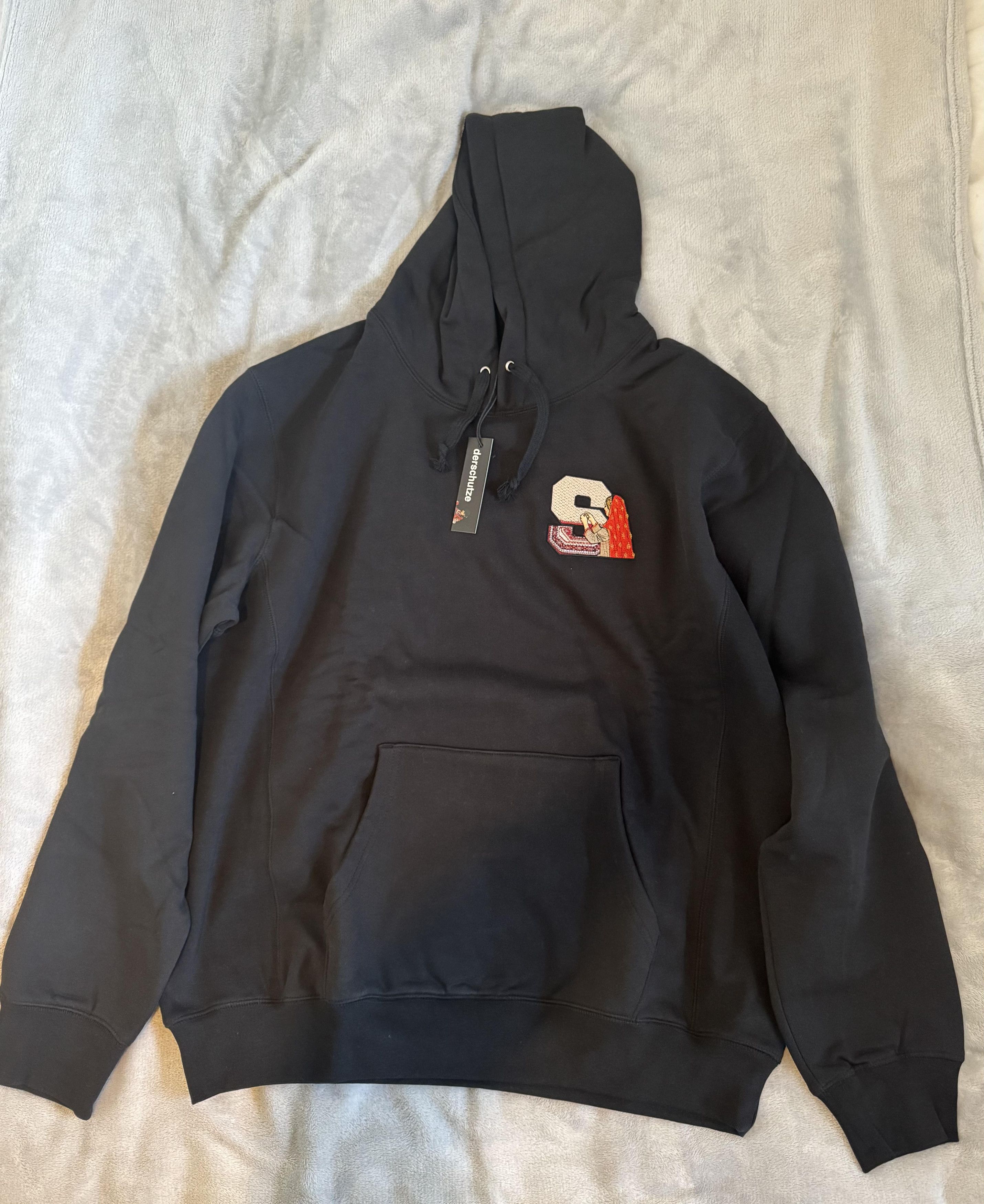 Derschutze "yasmin" Hoodie black Size US XL / EU 56 / 4 - 6 Thumbnail