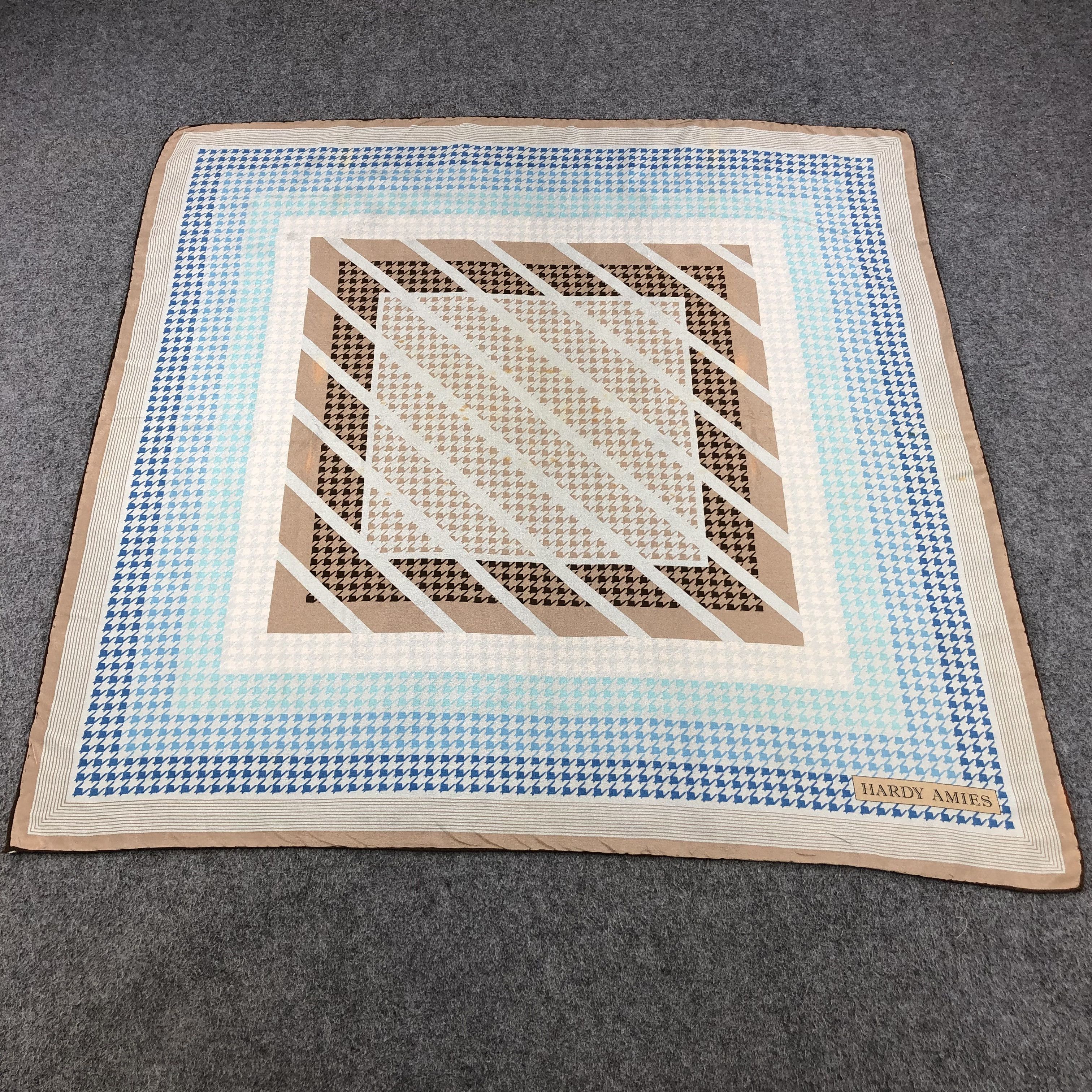 Hardy Amies Vintage Hardy Amies Hounds Tooth Silk Scarf M307 Size ONE SIZE - 2 Thumbnail