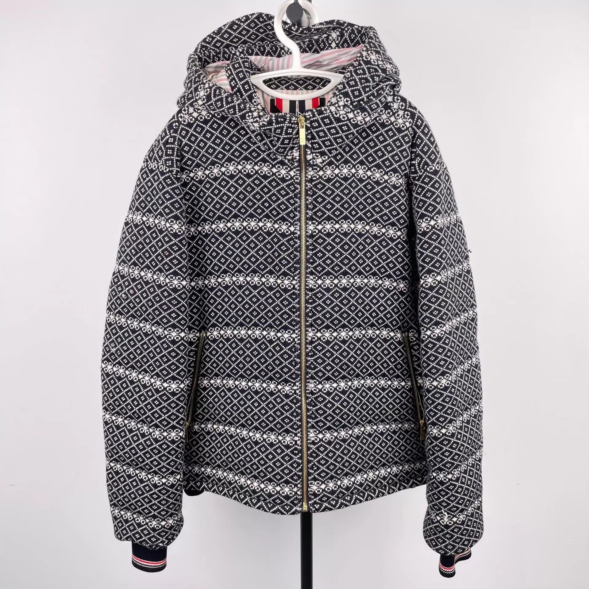 Thom Browne tb gray puffer jacket size 3 Size L / US 10 / IT 46 - 1 Thumbnail