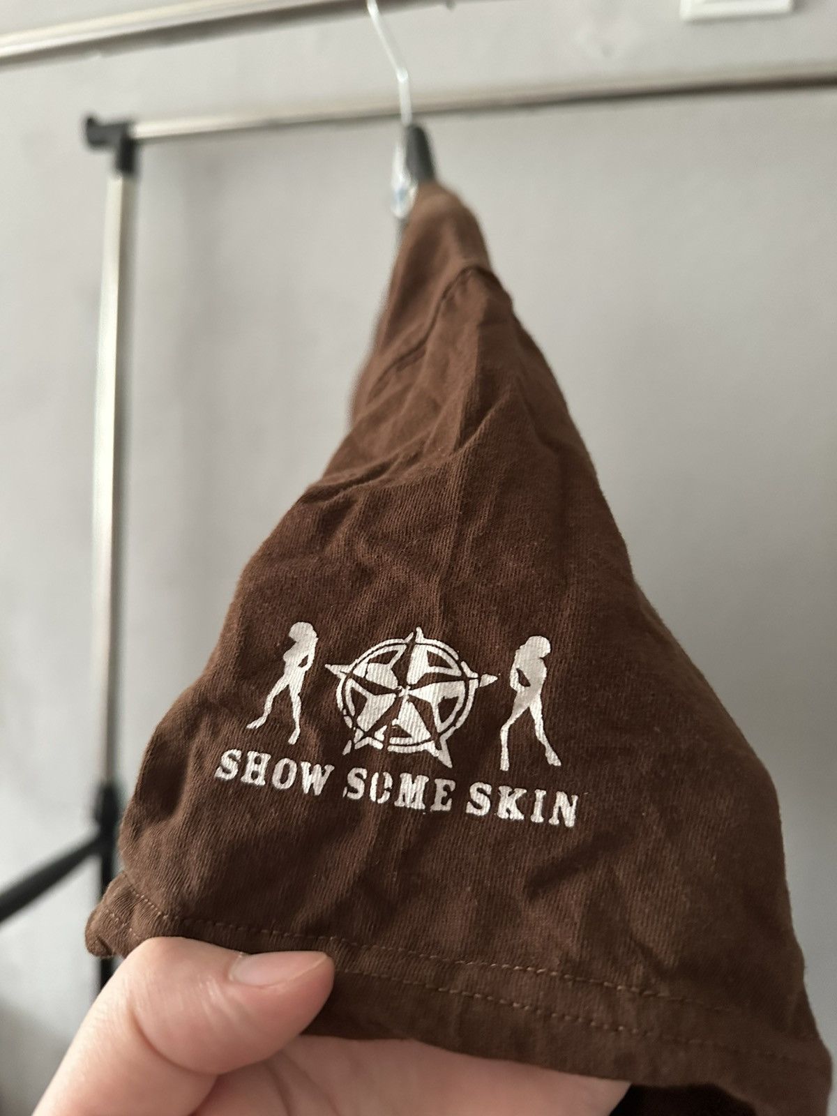 Hook-Ups Vintage Skin Industries Skateboard Tee Y2K Size US L / EU 52-54 / 3 - 4 Thumbnail