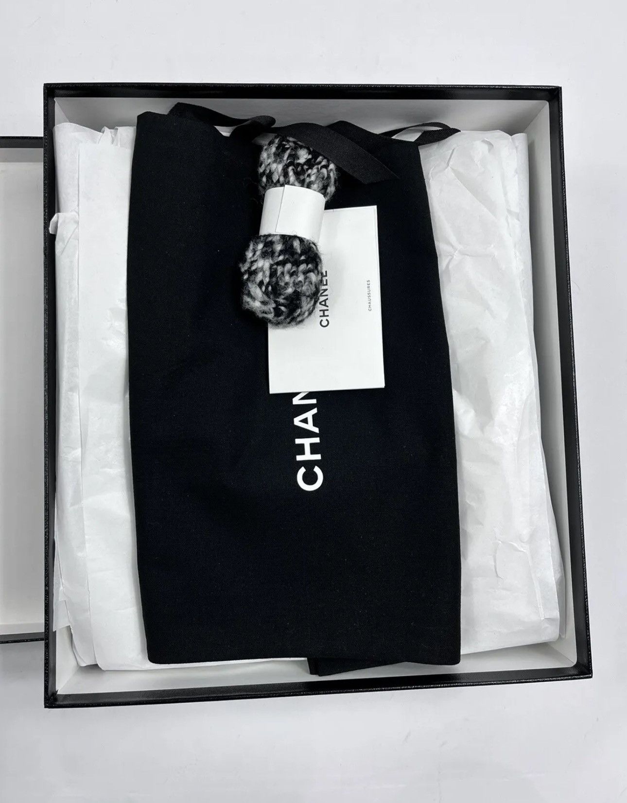 Chanel CHANEL Fall-Winter 22/23 Winter Sneakers Size US 9 / EU 42 - 11 Thumbnail