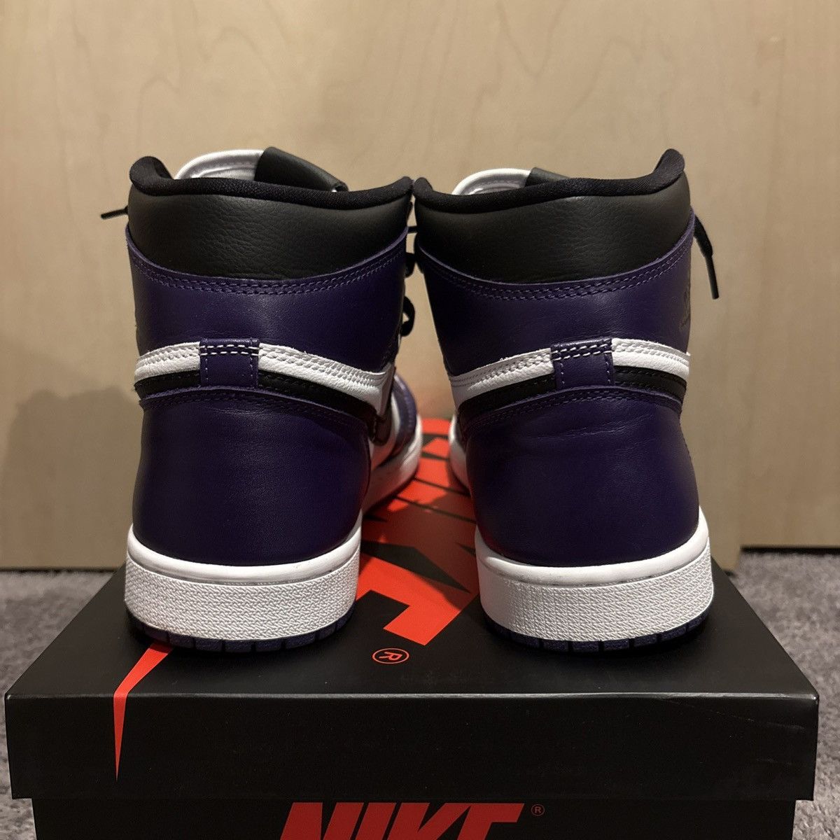 Jordan Brand Air Jordan 1 Court Purple 2.0 Size 10.5 Size US 10.5 / EU 43-44 - 4 Thumbnail