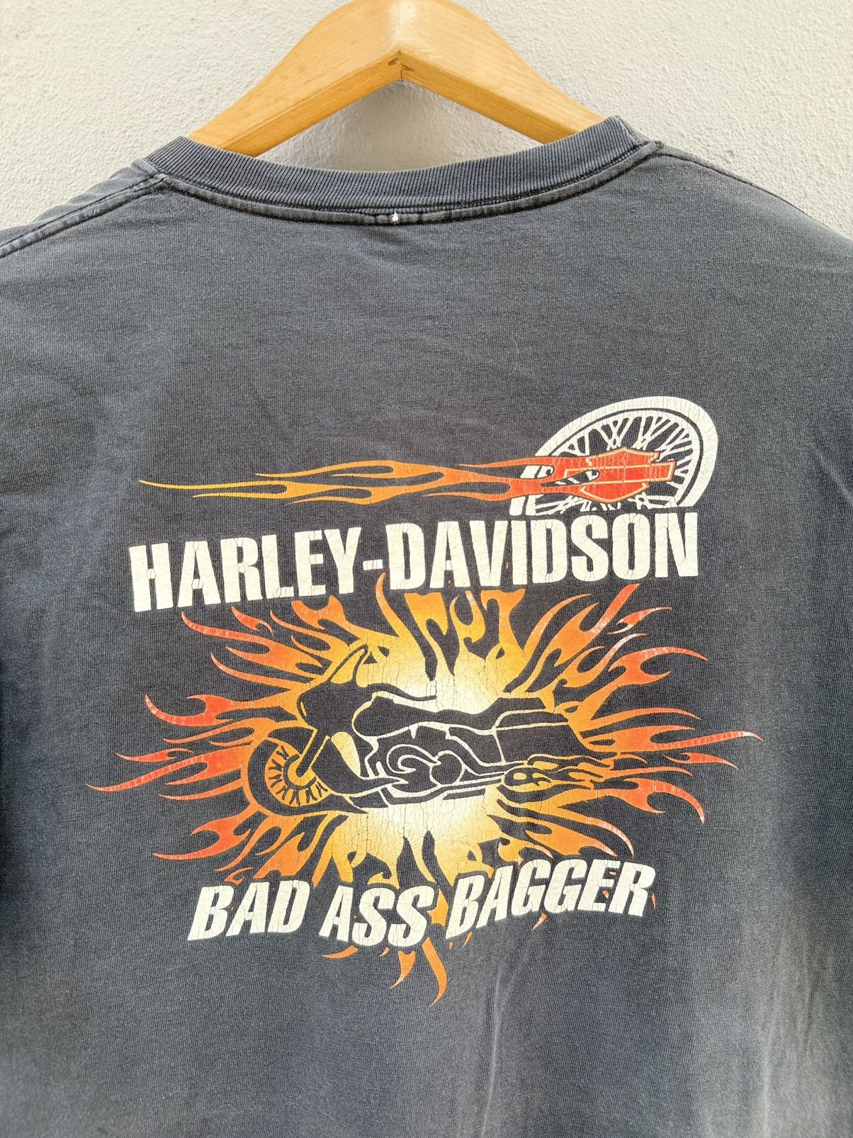 Harley Davidson Thrashed Vintage Harley Davidson Flame Bad Ass Bagger Tee Size US L / EU 52-54 / 3 - 2 Thumbnail