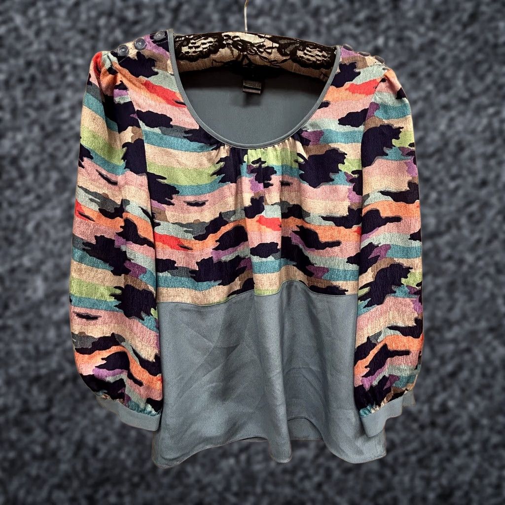 Marc Jacobs Marc by Marc Jacobs Multicolor Camouflage Puff Sleeve Top Shoulder Button Size 4 Womens Shirt Size S / US 4 / IT 40 - 1 Thumbnail