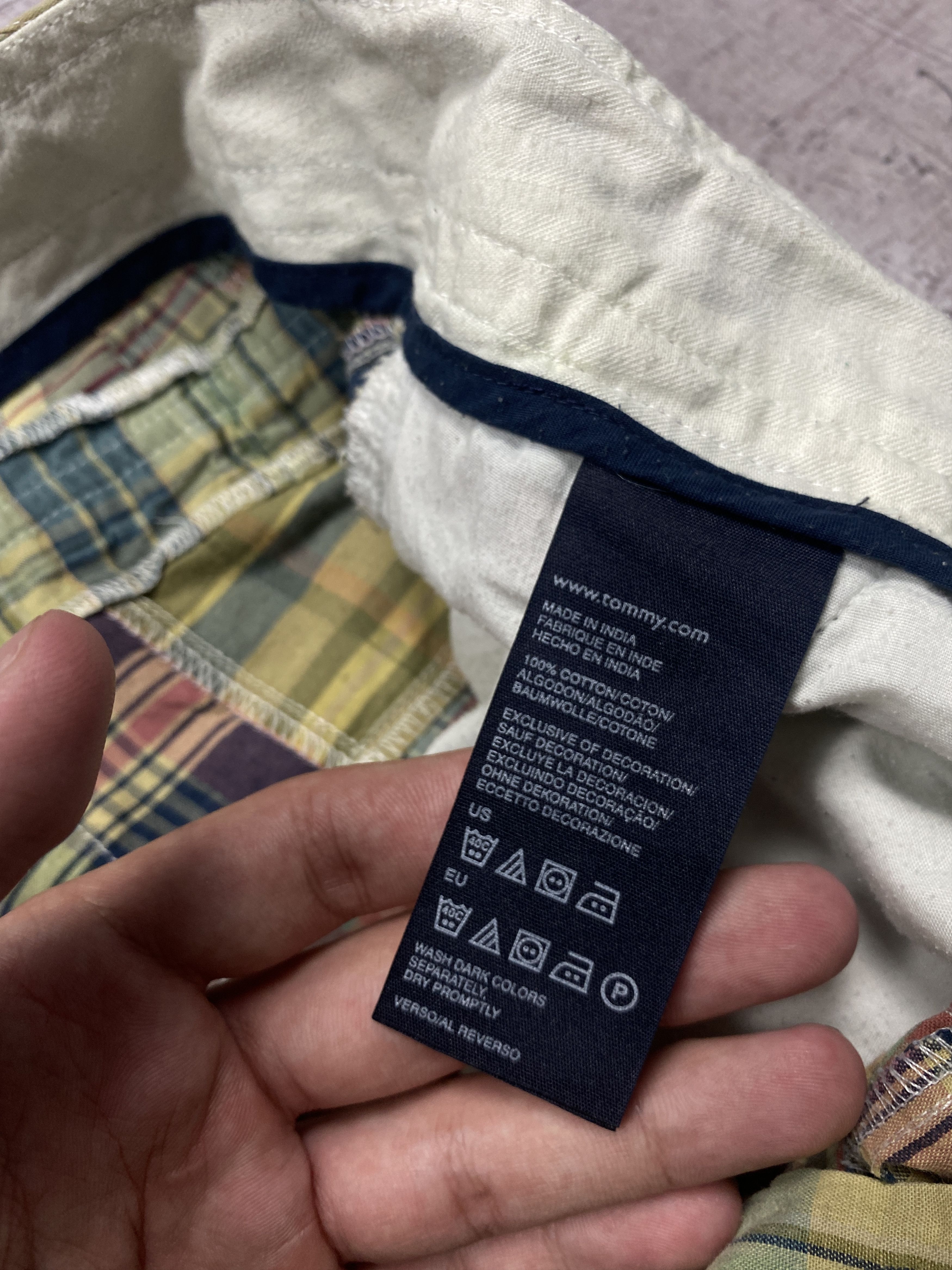 Tommy Hilfiger Tommy Hilfiger Vintage Mens Patchwork Cargo Shorts Size US 32 / EU 48 - 5 Thumbnail