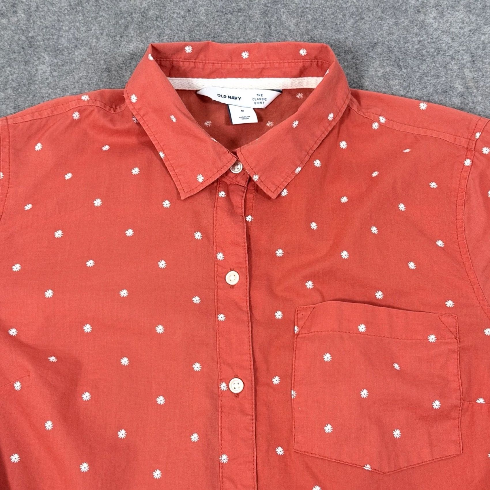 Old Navy Old Navy Button-Up Shirt Women Medium Orange Red Floral Long Sleeve, Classic Vintage? (Note: Original title indicates vintage: No) Size M / US 6-8 / IT 42-44 - 2 Thumbnail