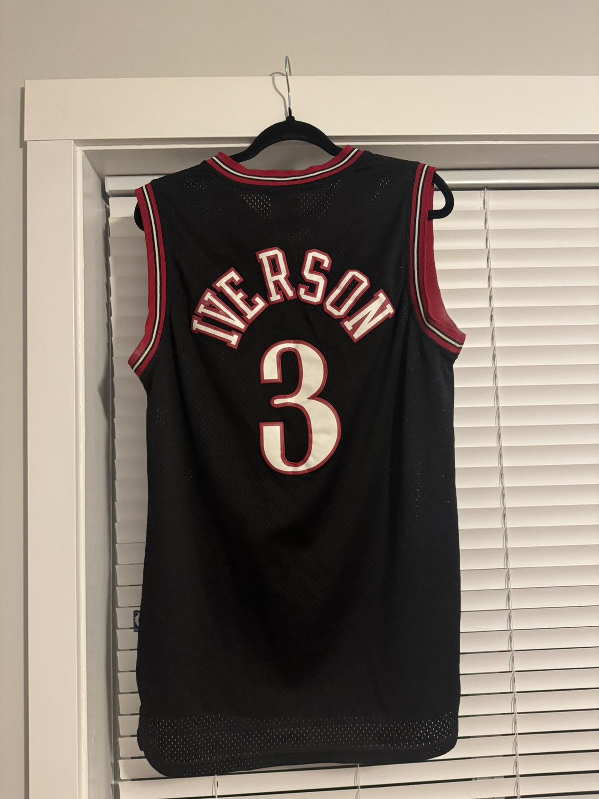 NBA Allen Iverson Philadelphia 76ers Jersey Size US L / EU 52-54 / 3 - 2 Thumbnail