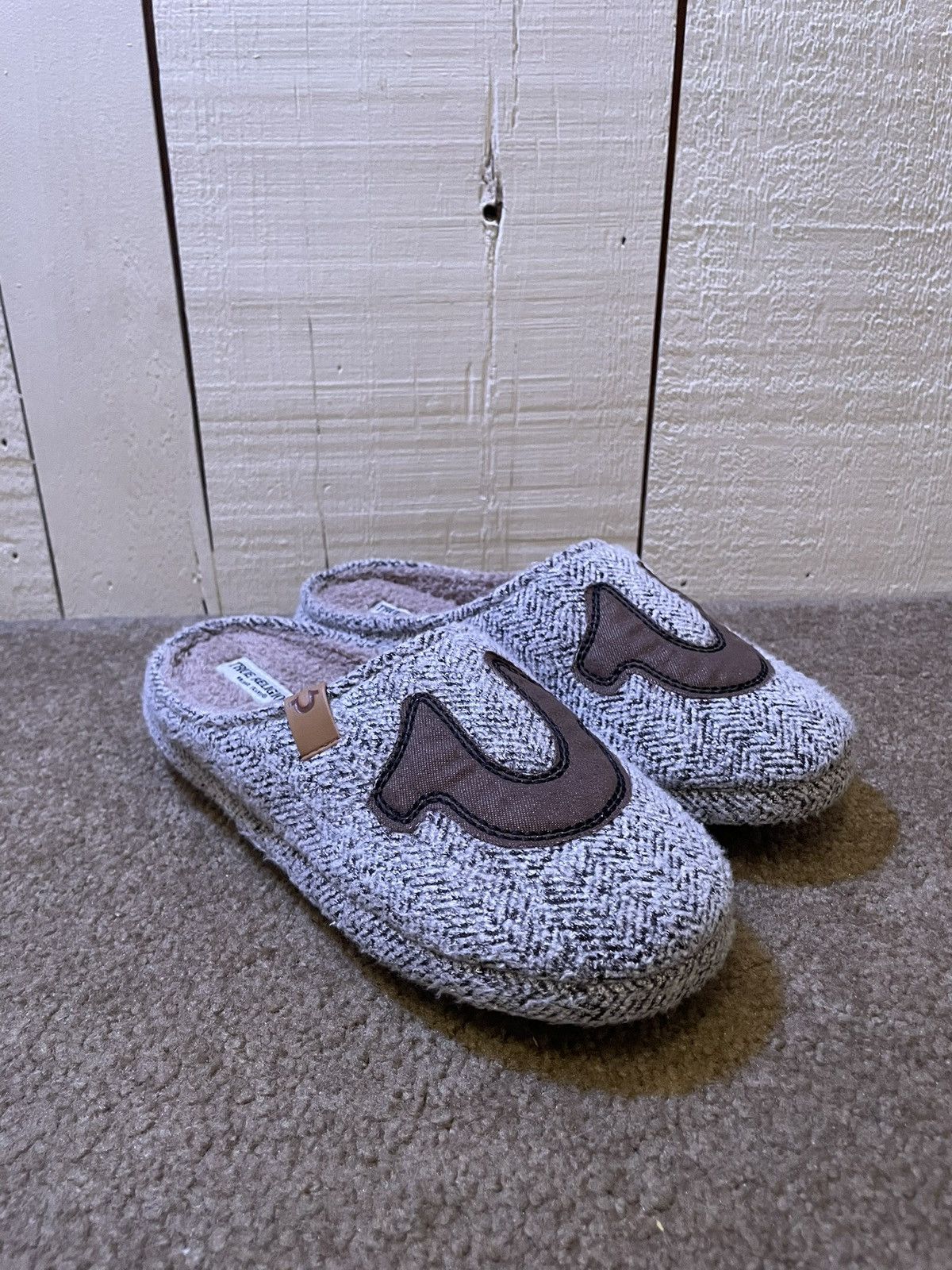 True Religion True religion slippers Size US 7.5 / EU 40-41 - 1 Thumbnail