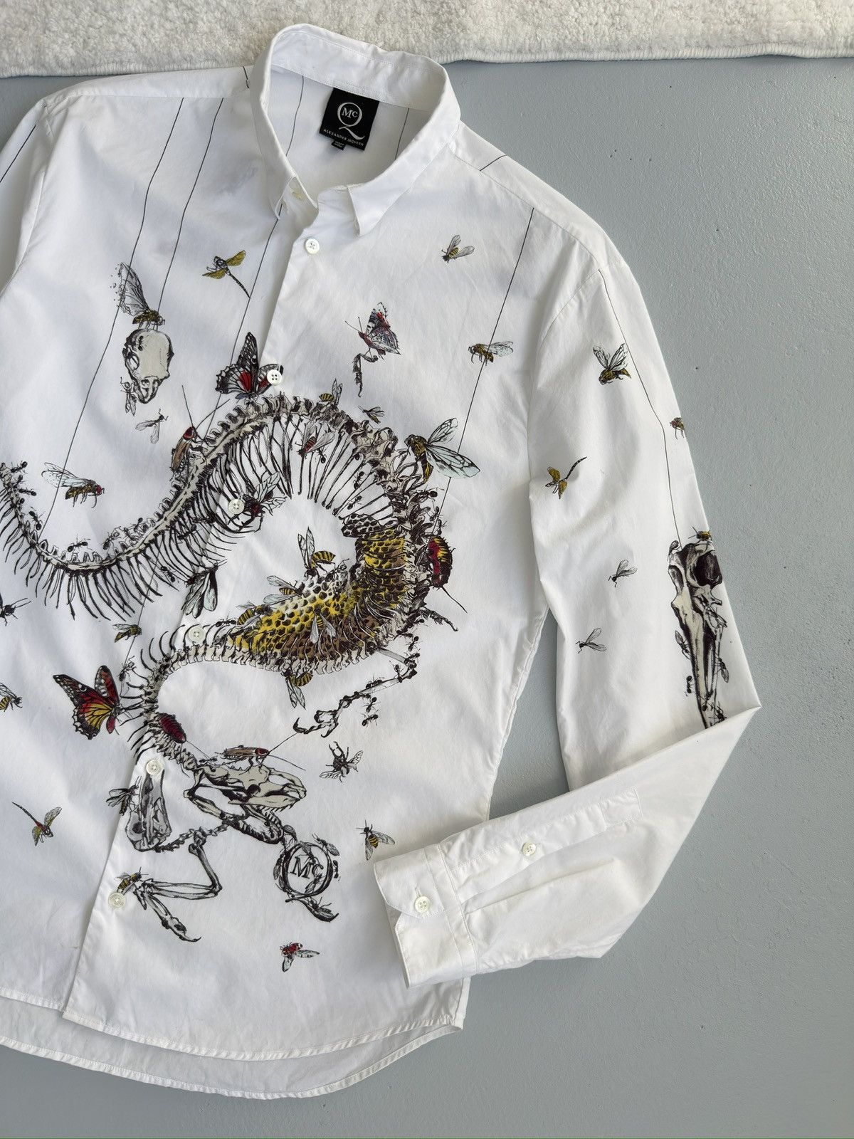 Alexander McQueen Alexander Mcqueen Men Shirt Size ITA50/Slim Medium Size US M / EU 48-50 / 2 - 4 Thumbnail