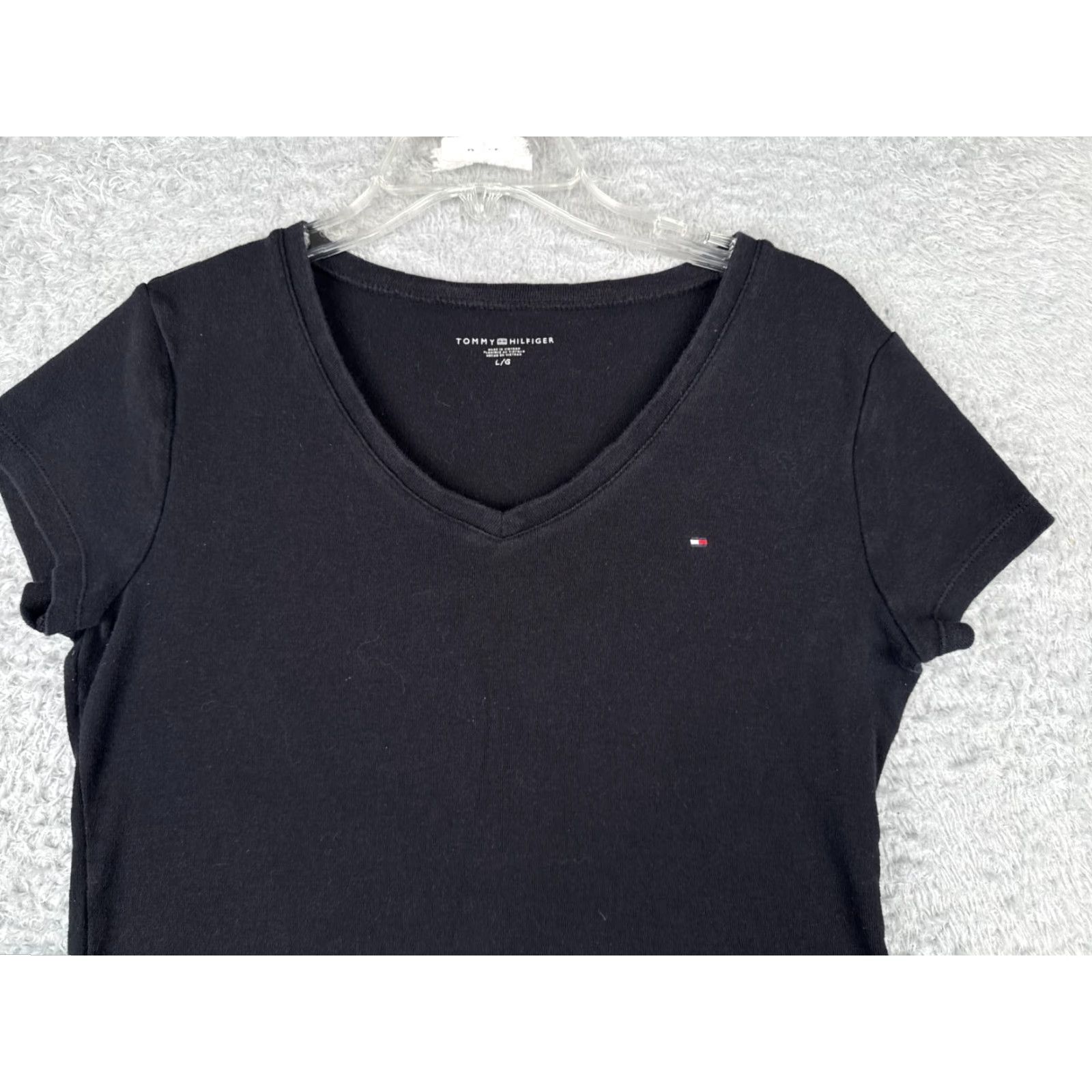 Tommy Hilfiger VINTAGE Tommy Hilfiger Women's T-Shirt Small Black Short Sleeve Knit Casual Top 90s Girls Size L / US 10 / IT 46 - 4 Thumbnail